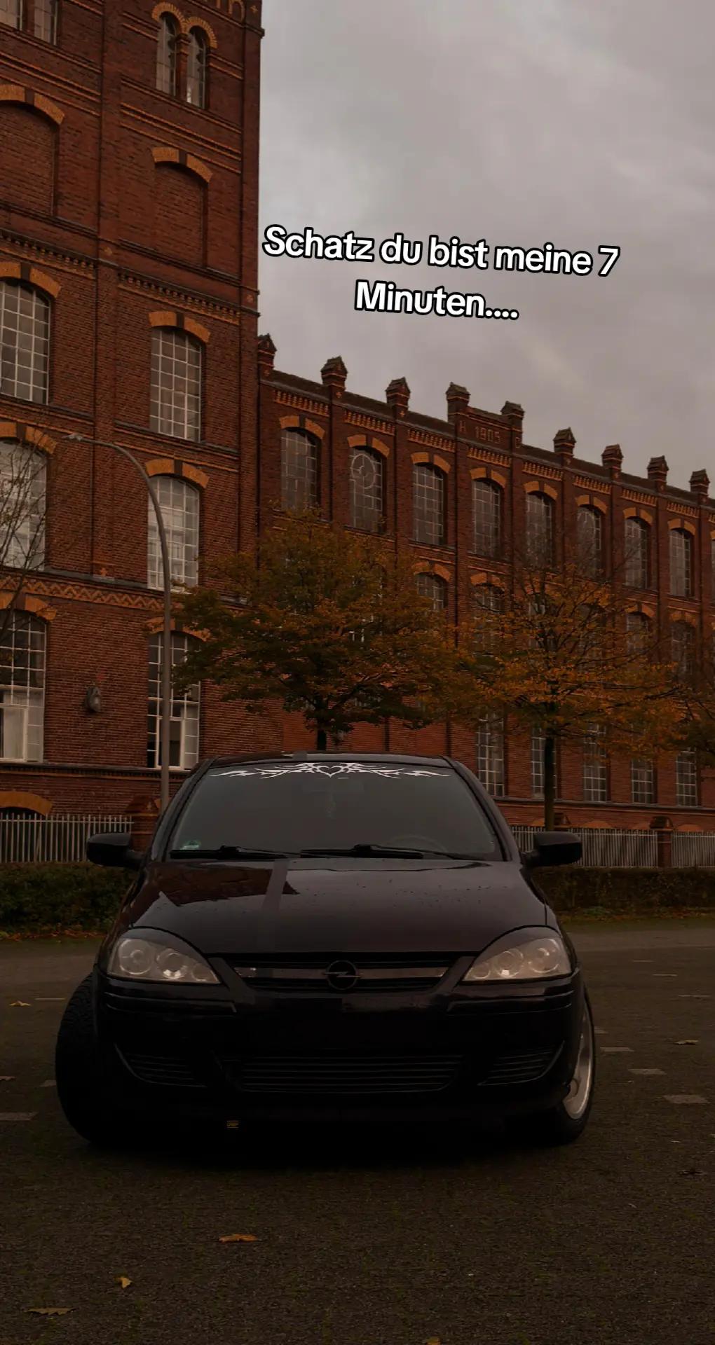 @Black_corsa