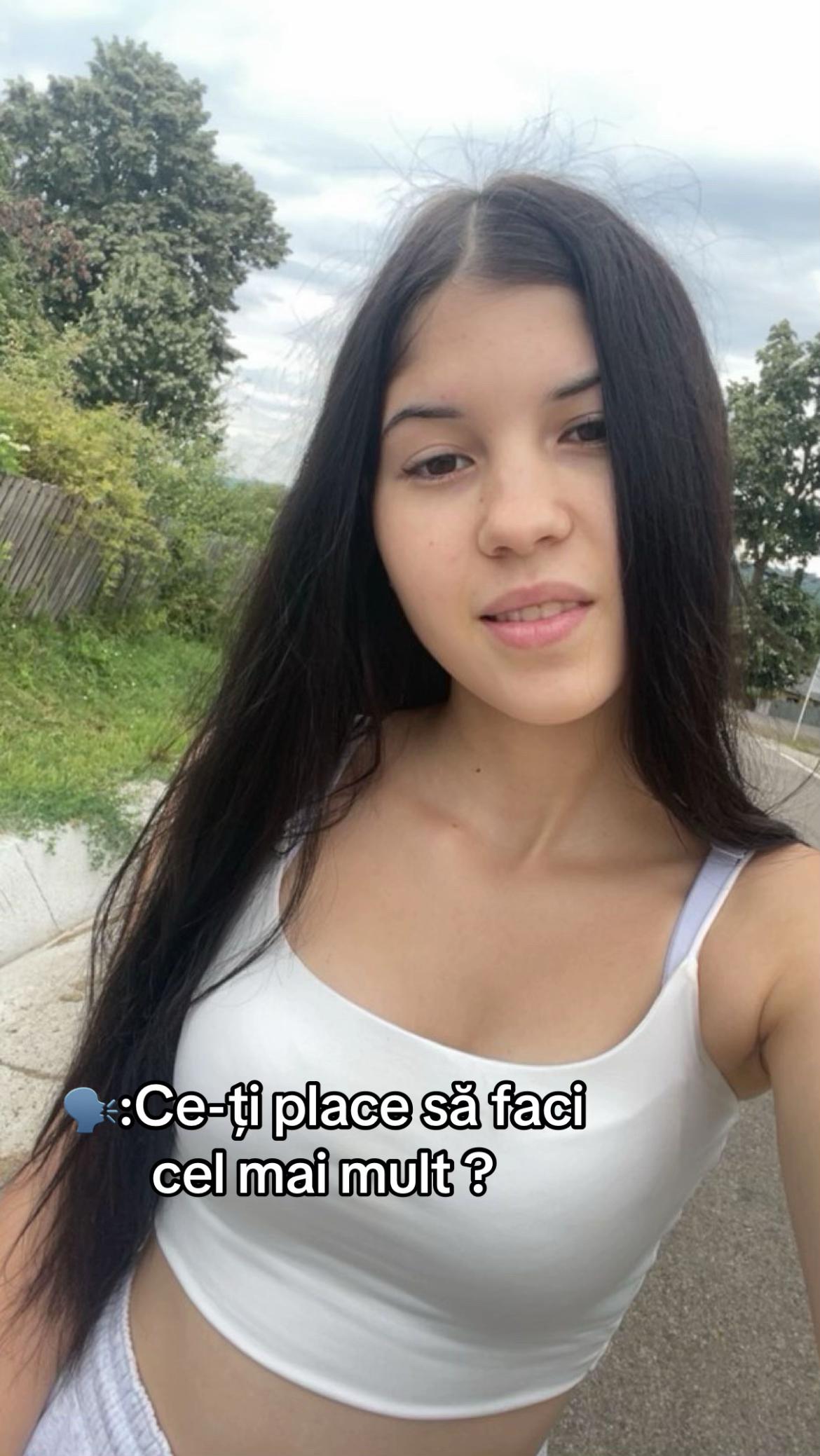@🎀Elena🎀