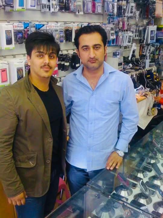 @i Khan