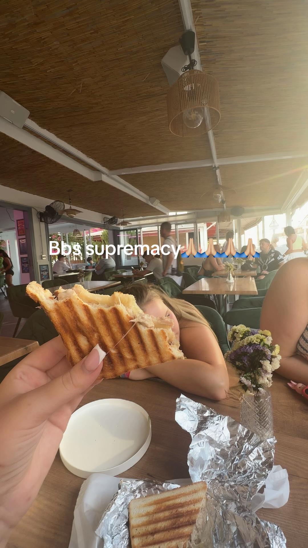 @senoritaaaaws0me