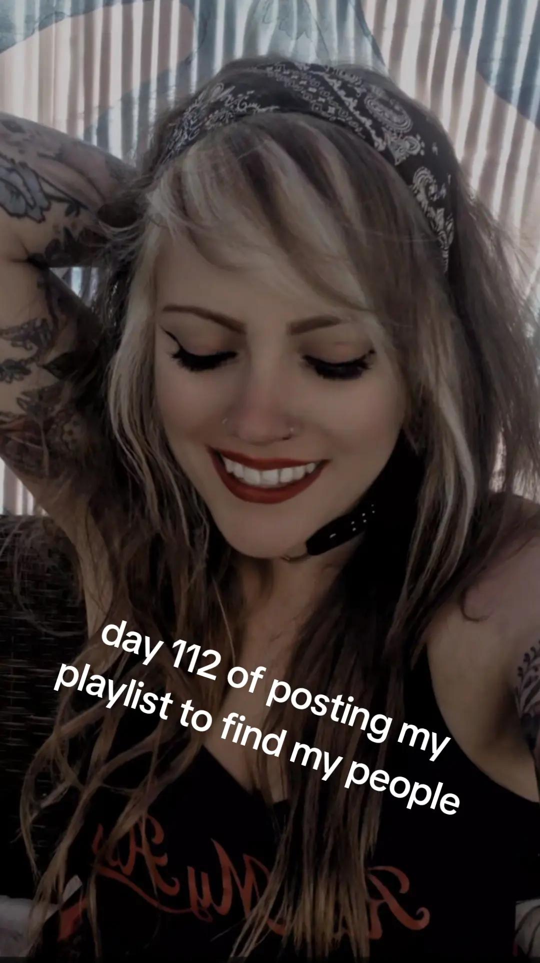 @HayleyCakes