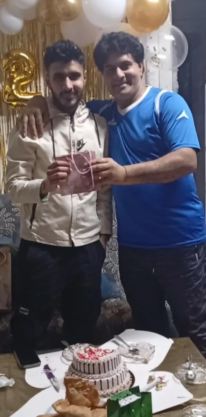@m Abbas hashmi