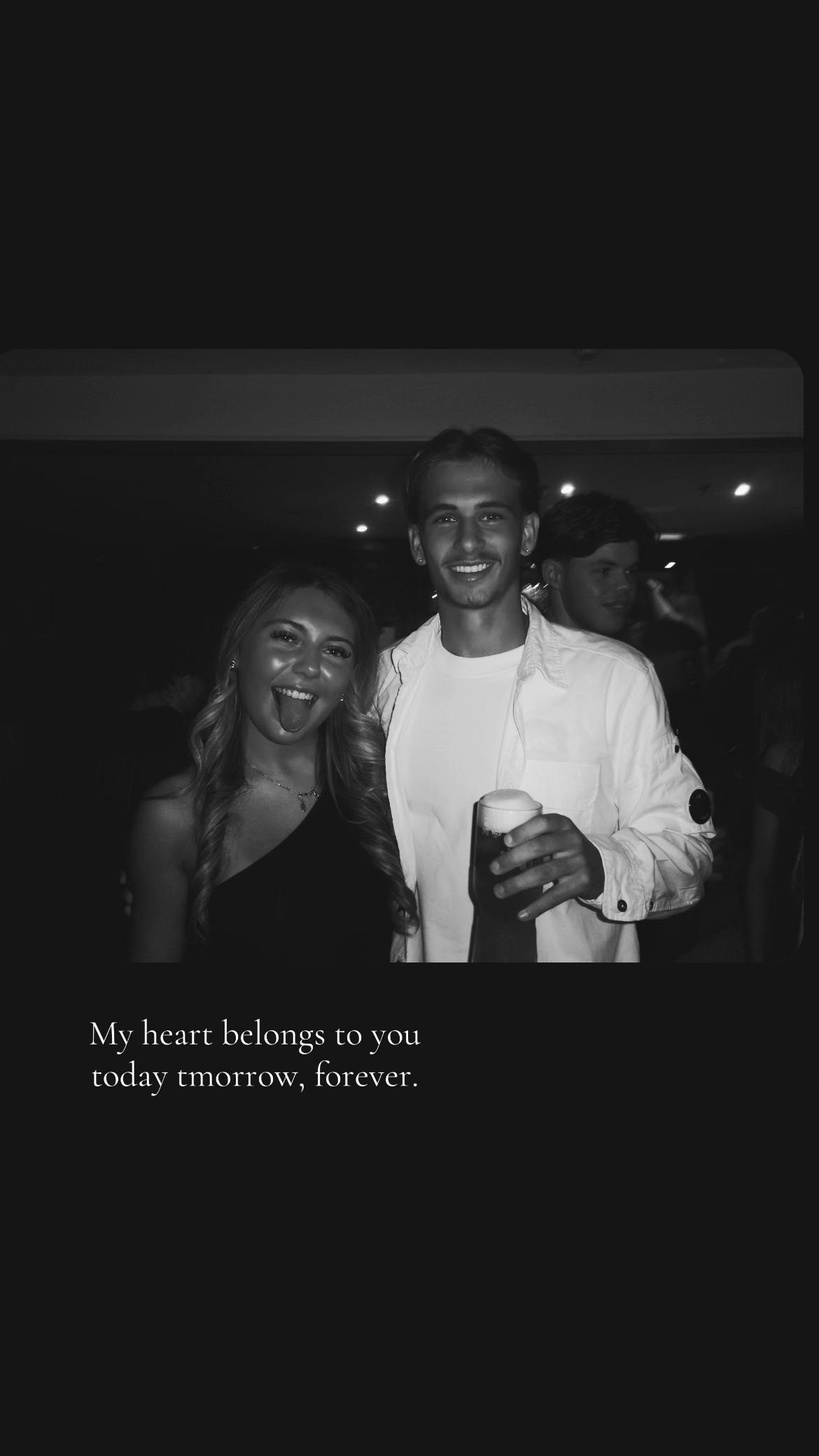 @Skye x