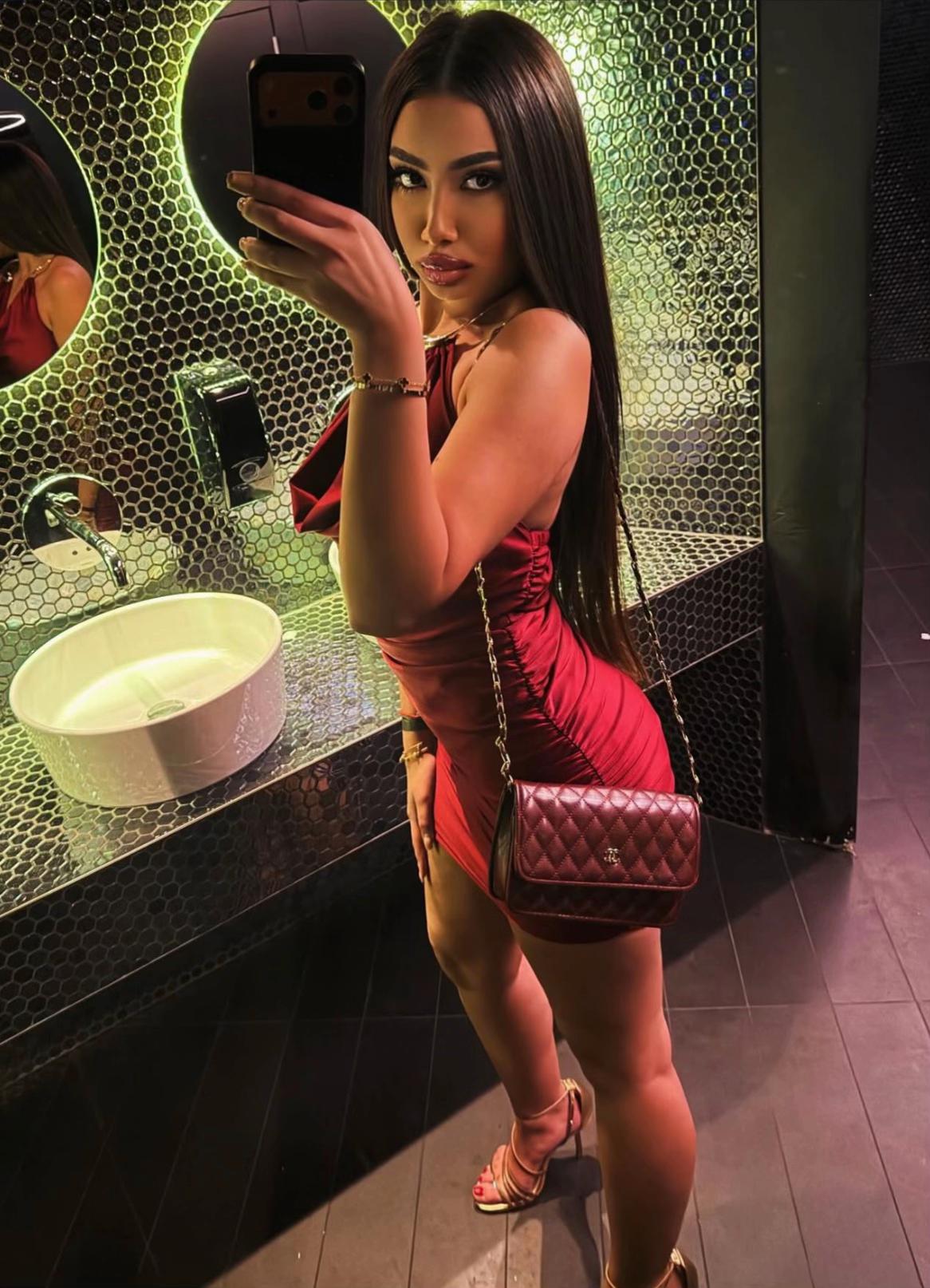 @𝐒𝐀𝐑𝐀 𝐒𝐓𝐎𝐉𝐀𝐍𝐎𝐕 🤍