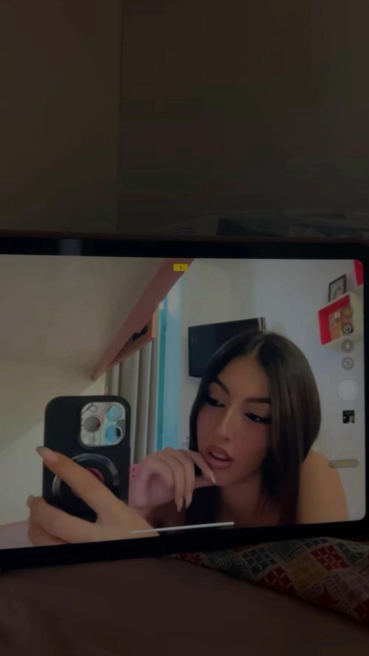 @🦇
