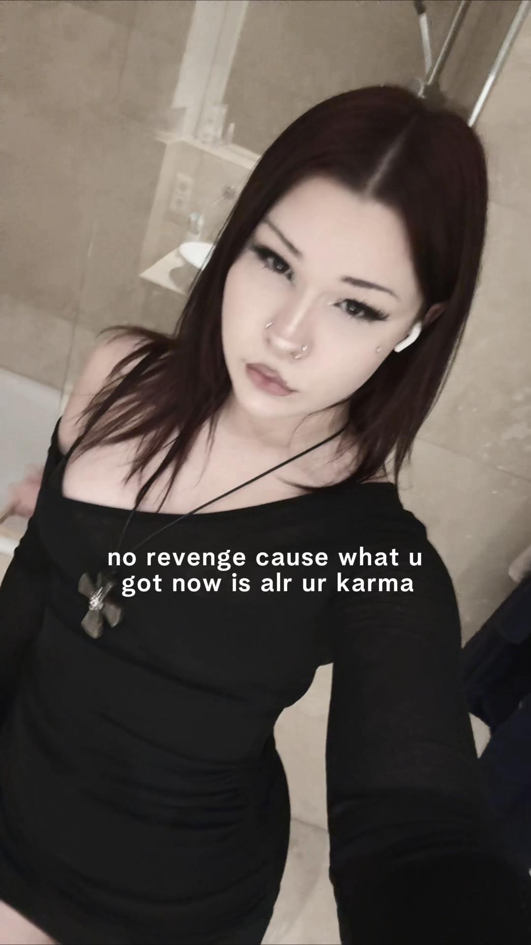 @𝐂