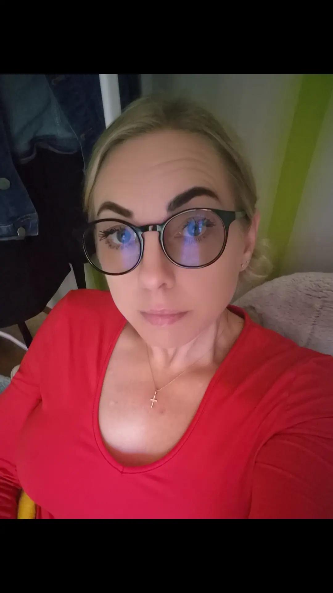 @Veronique_81