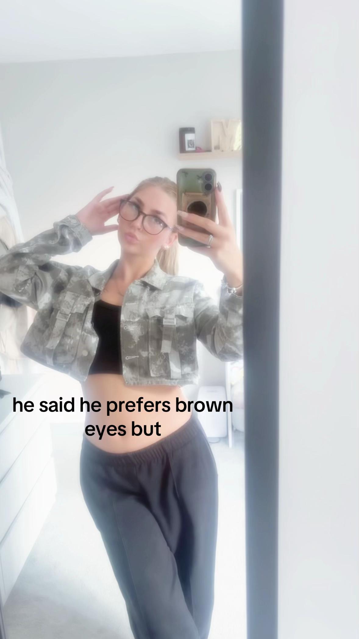 @MeganXo