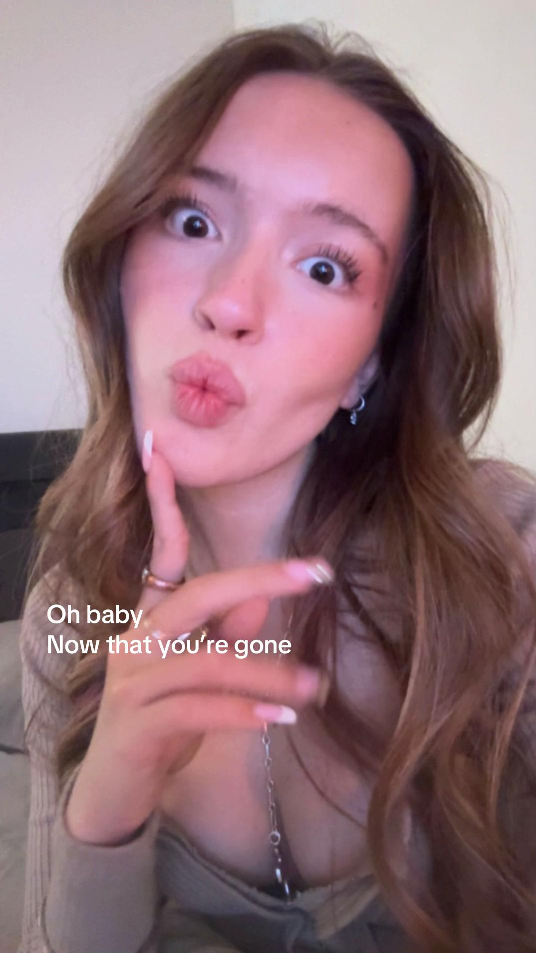 @Ella ♱