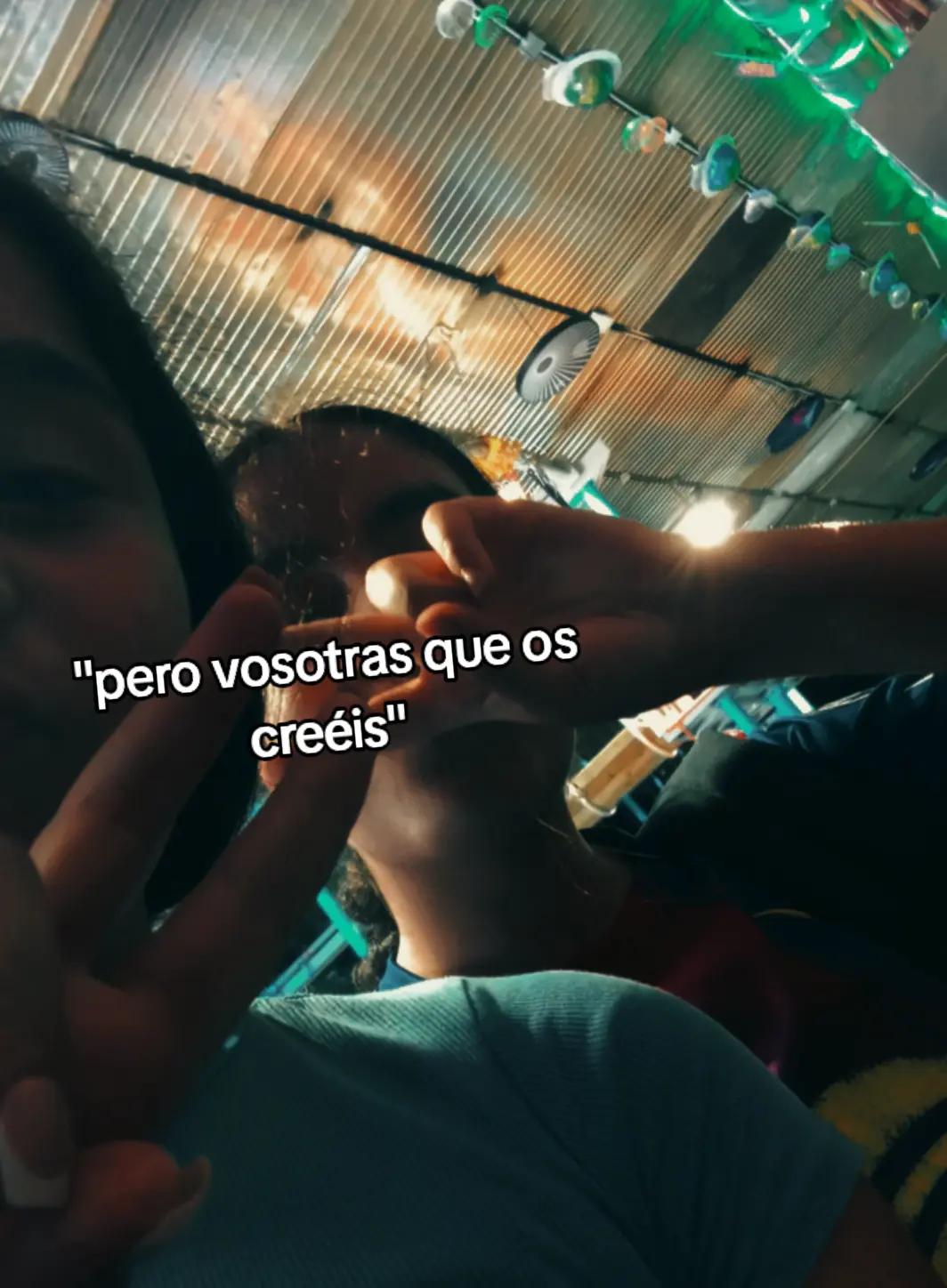 @⚜️