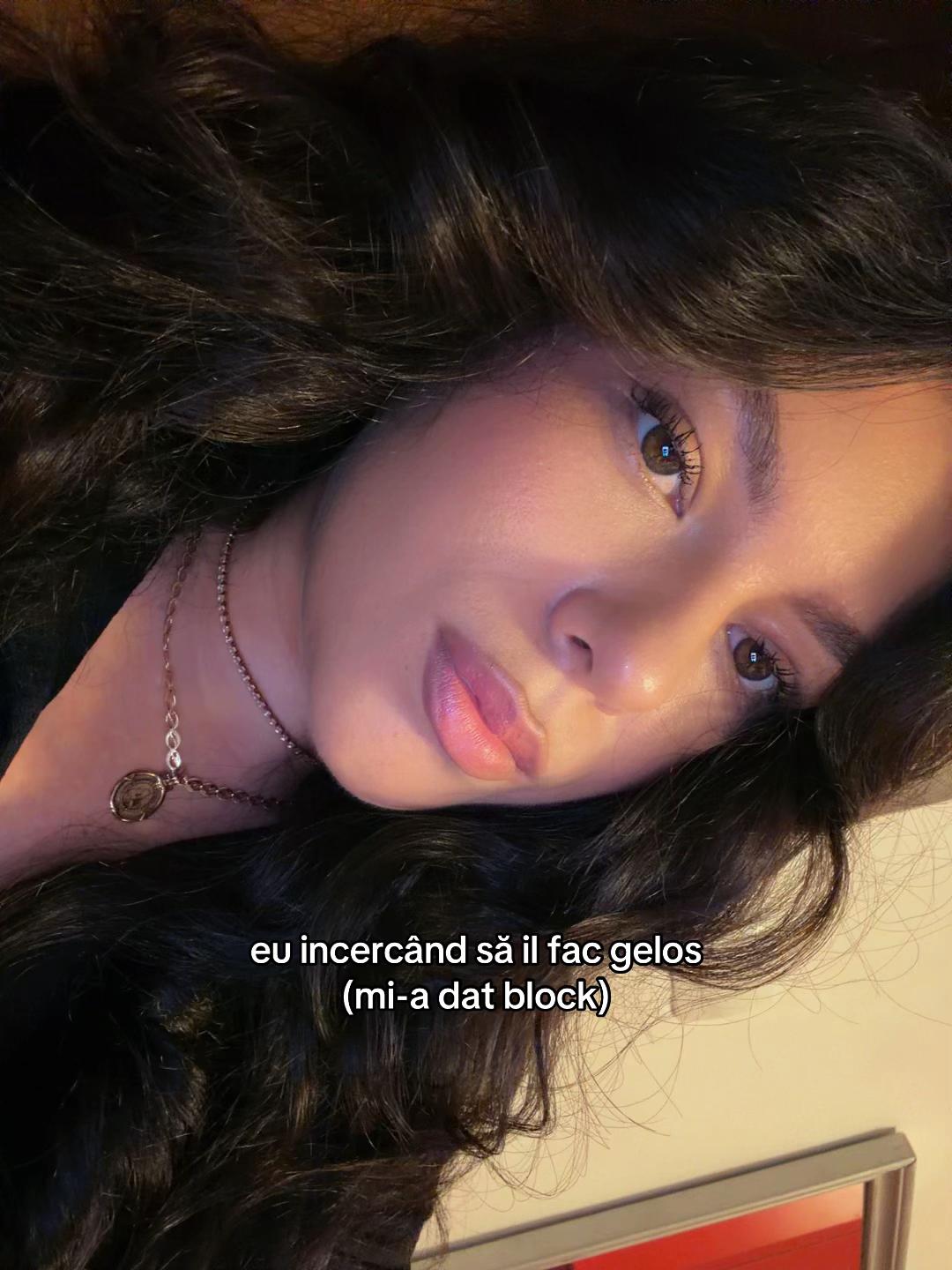 @🖤