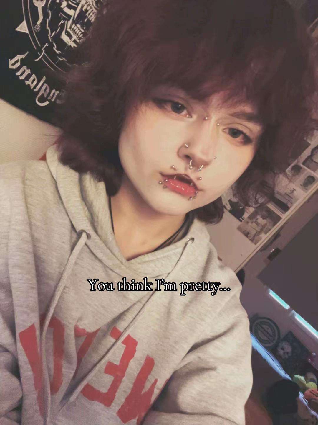 @🧛🏻𝕽𝖔𝖗𝖞𖤐