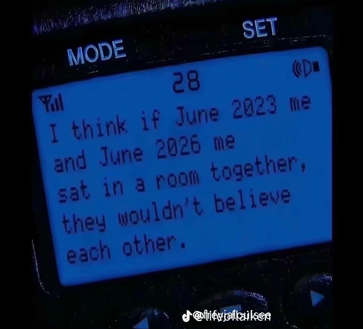 @Chloe Davies🤍