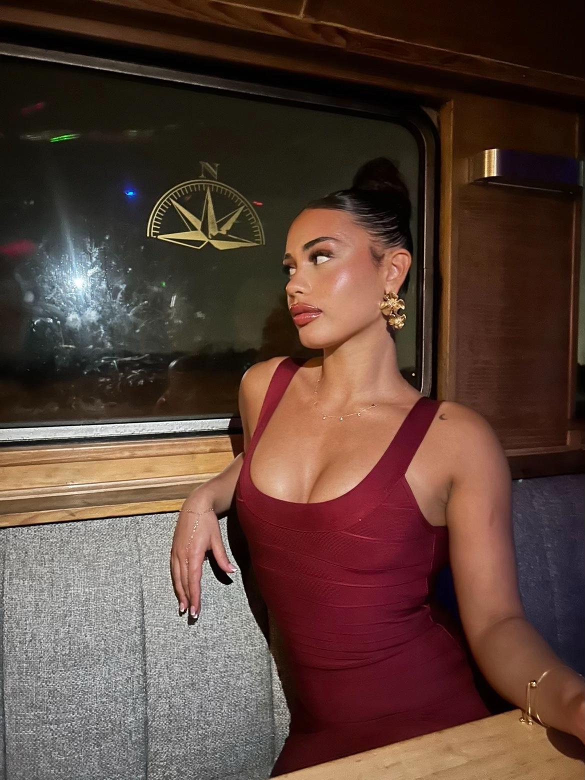 @jazmineanya