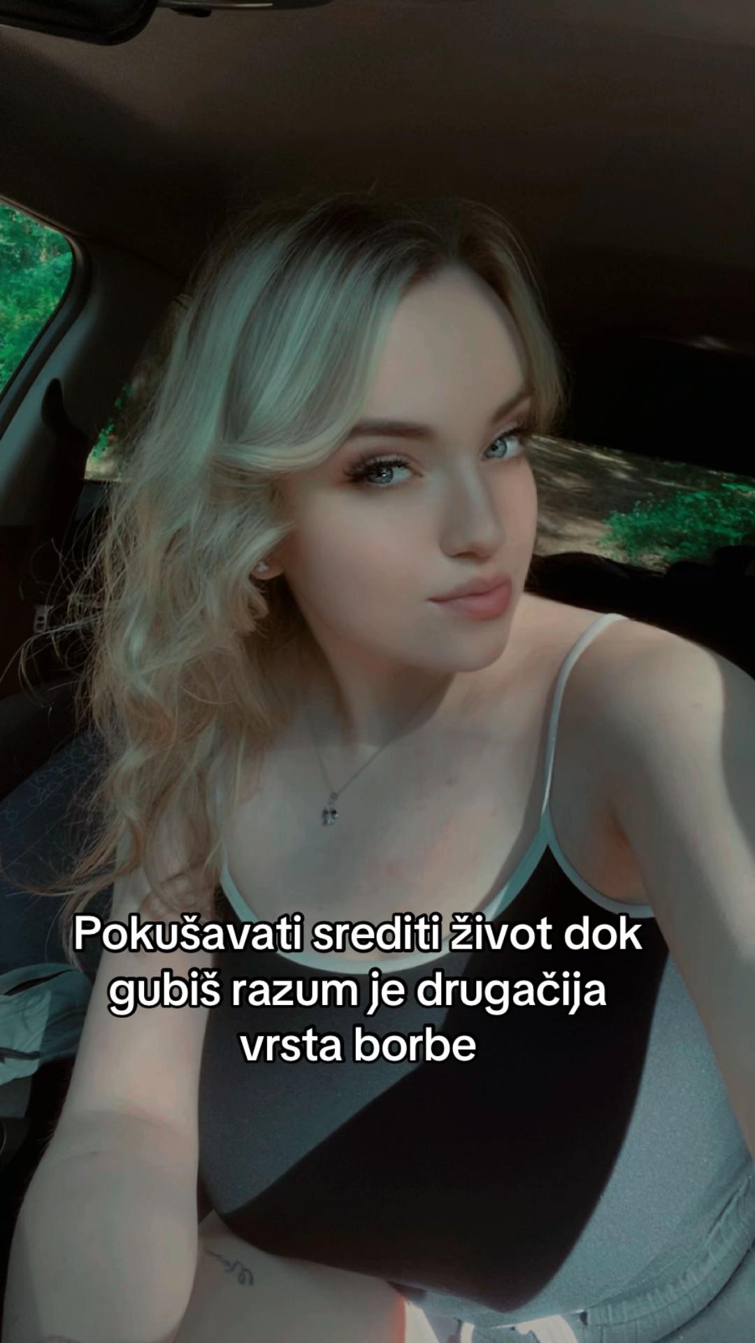 @𝐄𝐋𝐀✨
