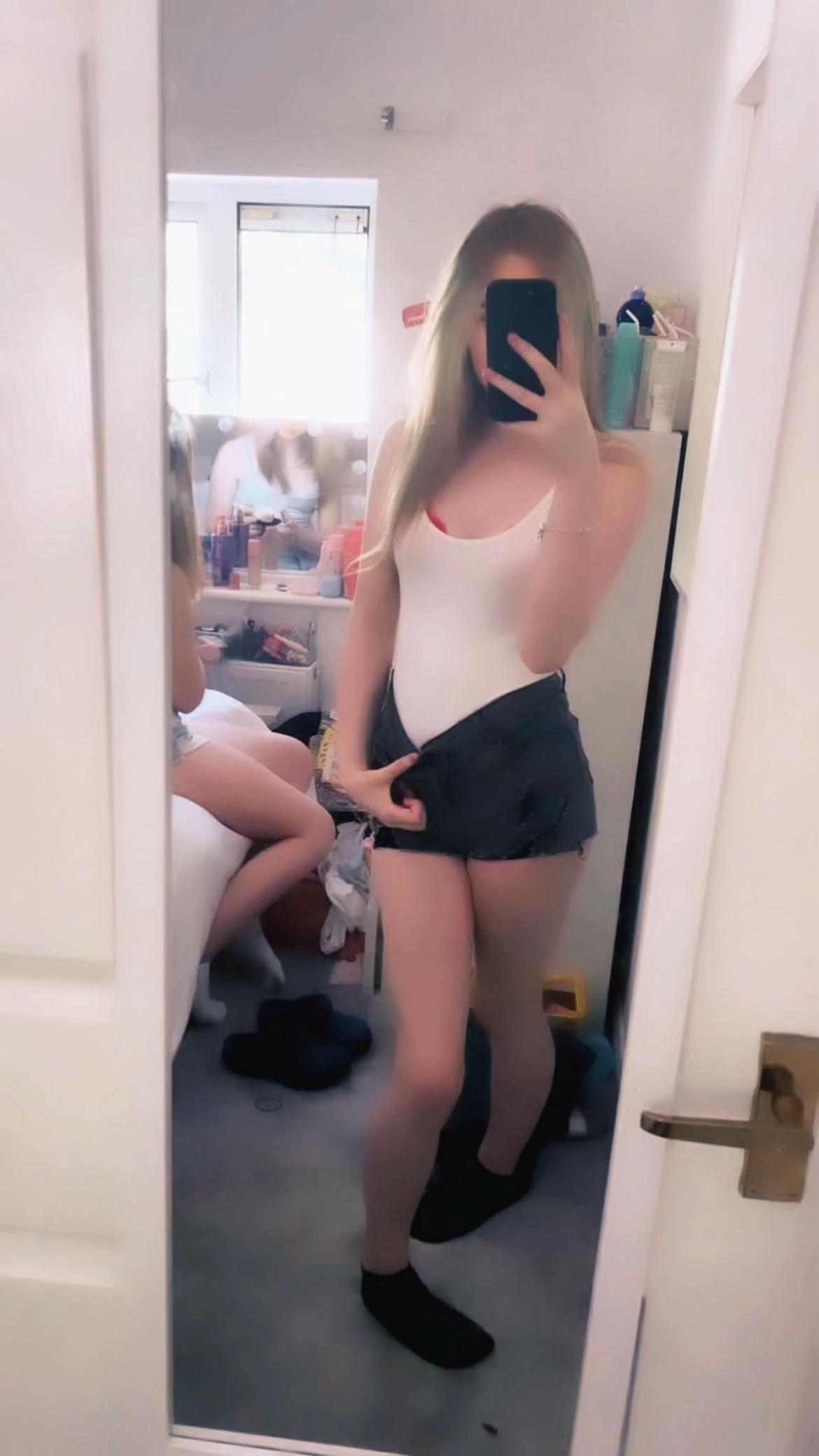 @𝐬𝐚𝐥𝐥𝐲𝐱𝐱