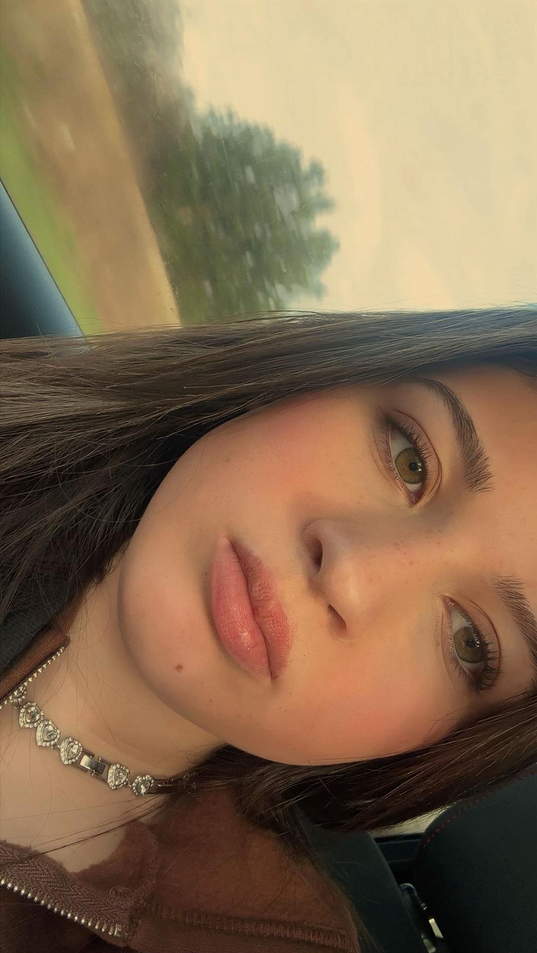 @𝐴𝑉𝐴~𝐿𝐸𝐸❤️