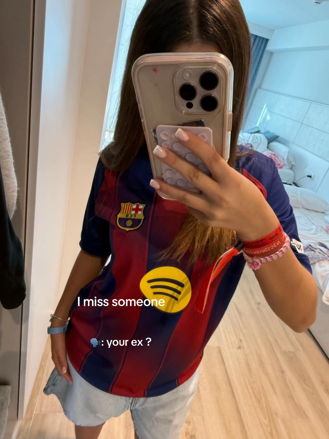 @Lara