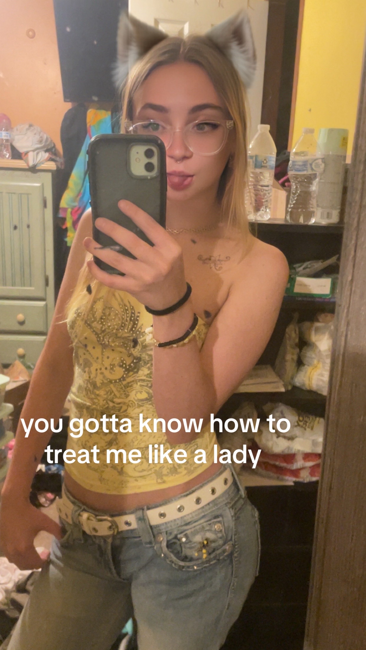 @😻