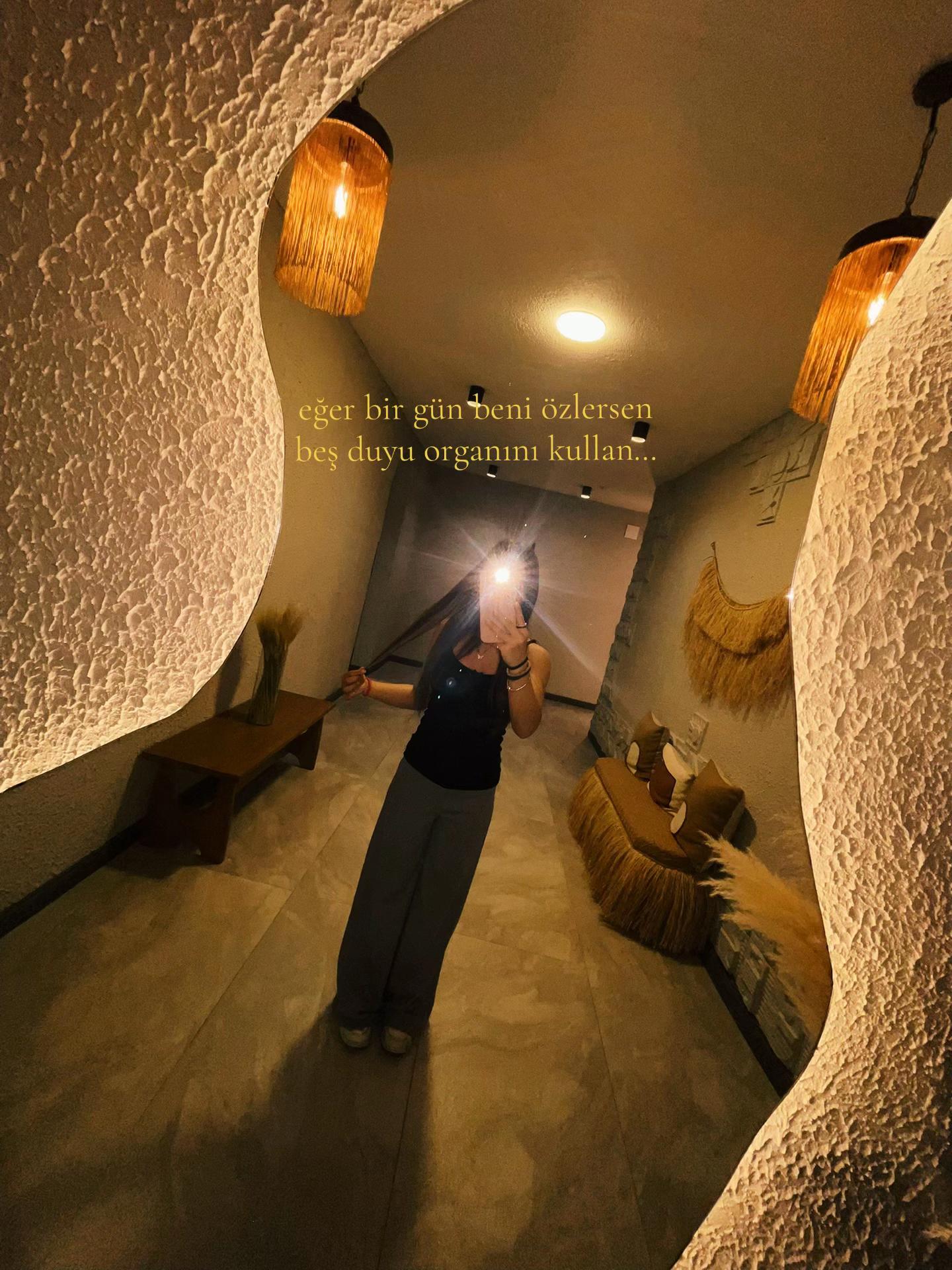 @𝓶𝓮𝓵𝓮𝓴