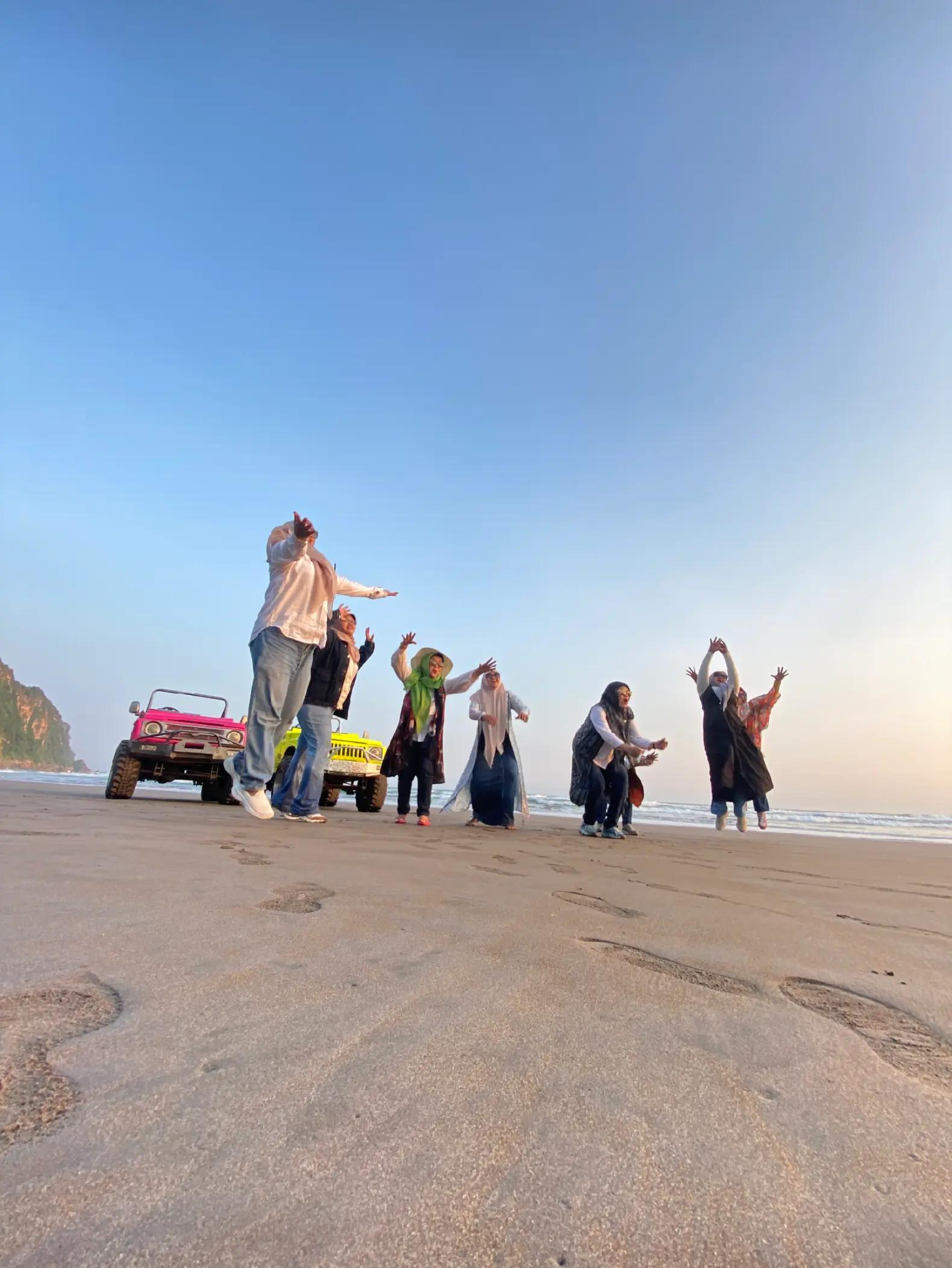 @nadhira tour travel jogja