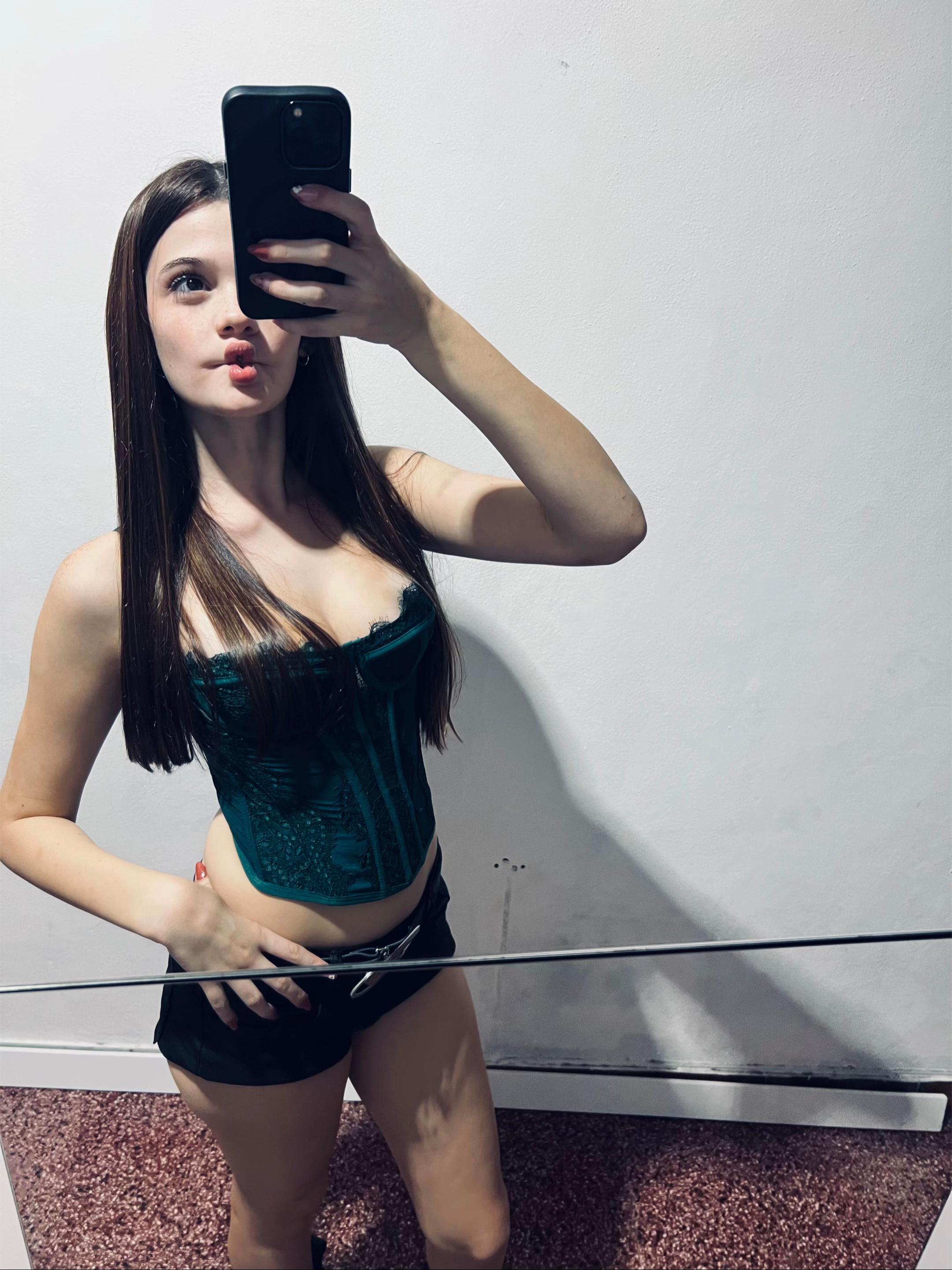 @gree 💋🖤