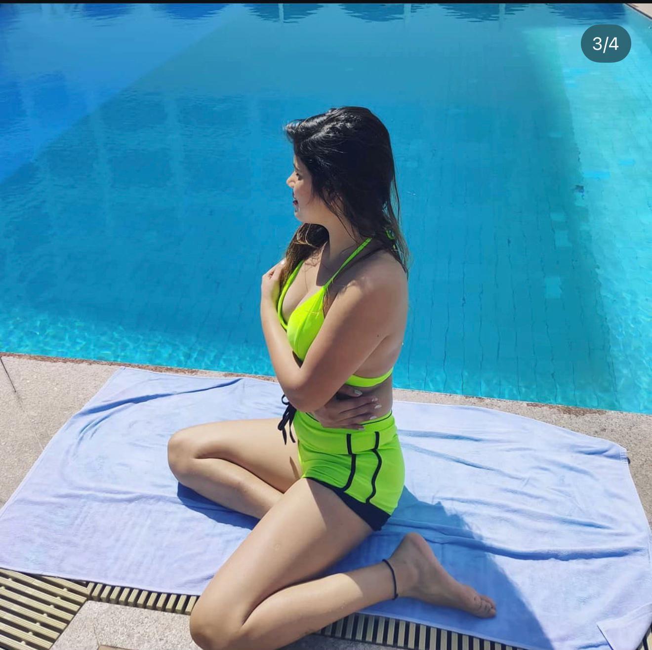 @Ayesha 🇮🇳🇨🇦