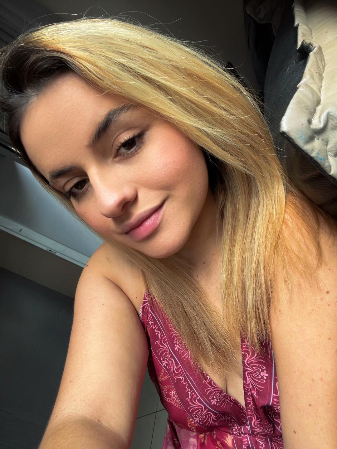 @Amanda Milena