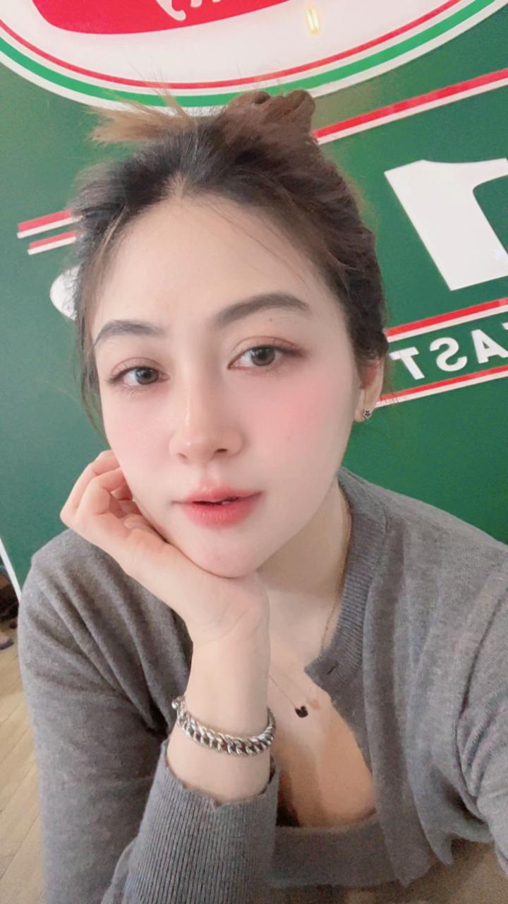 @nisachon