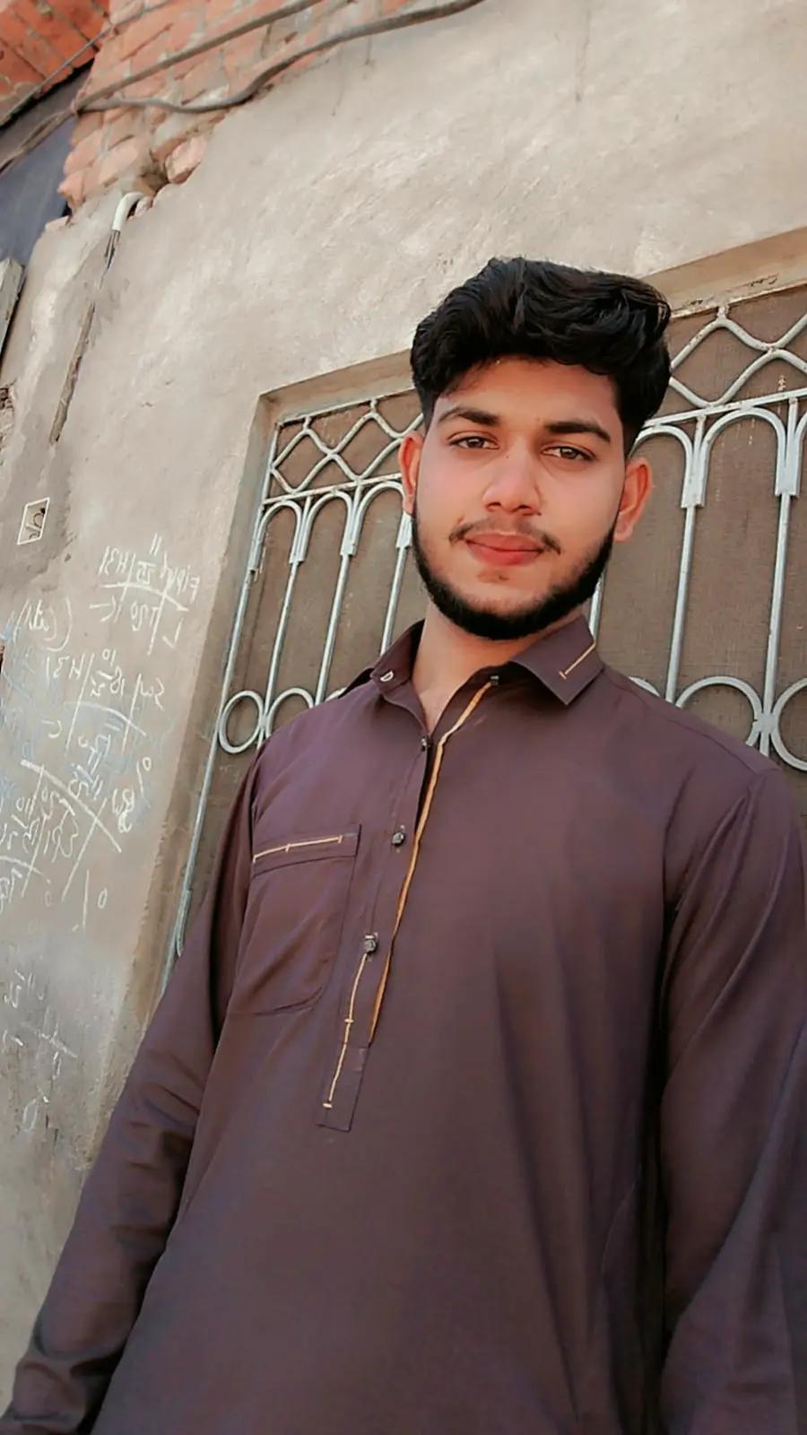 @👑Bhatti 👑