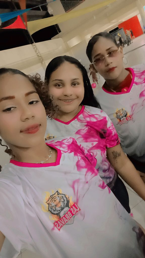 @morena dos cachos ๐ฉ๐น