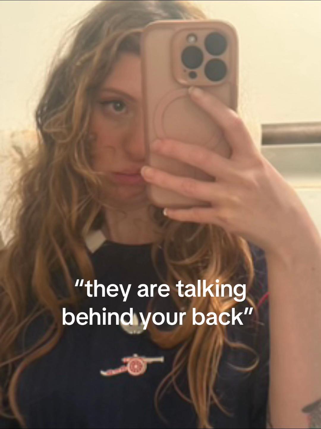 @Elisa🍀☄️