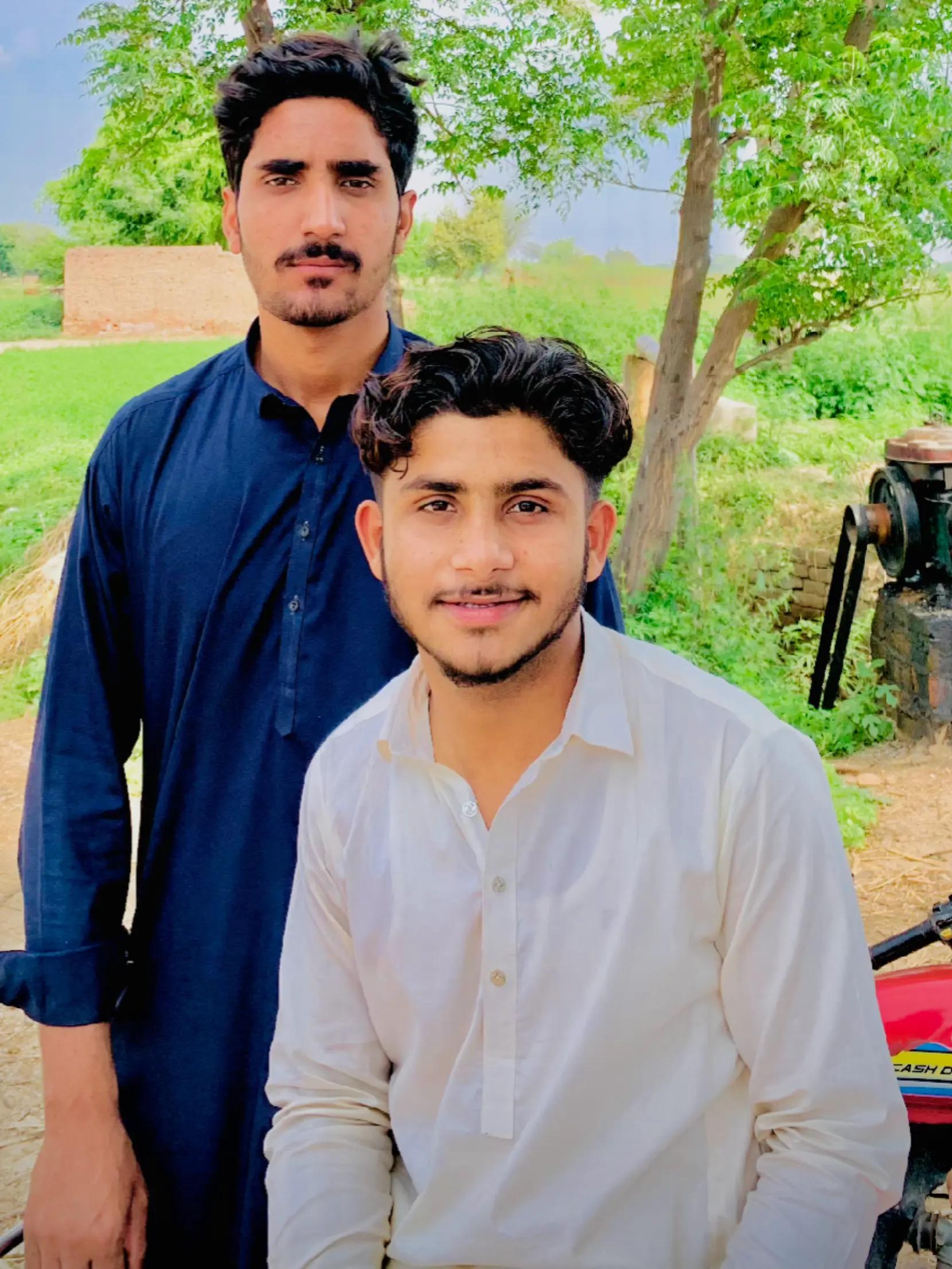 @𝗔ح𝗠𝗘𝗗 👑💸
