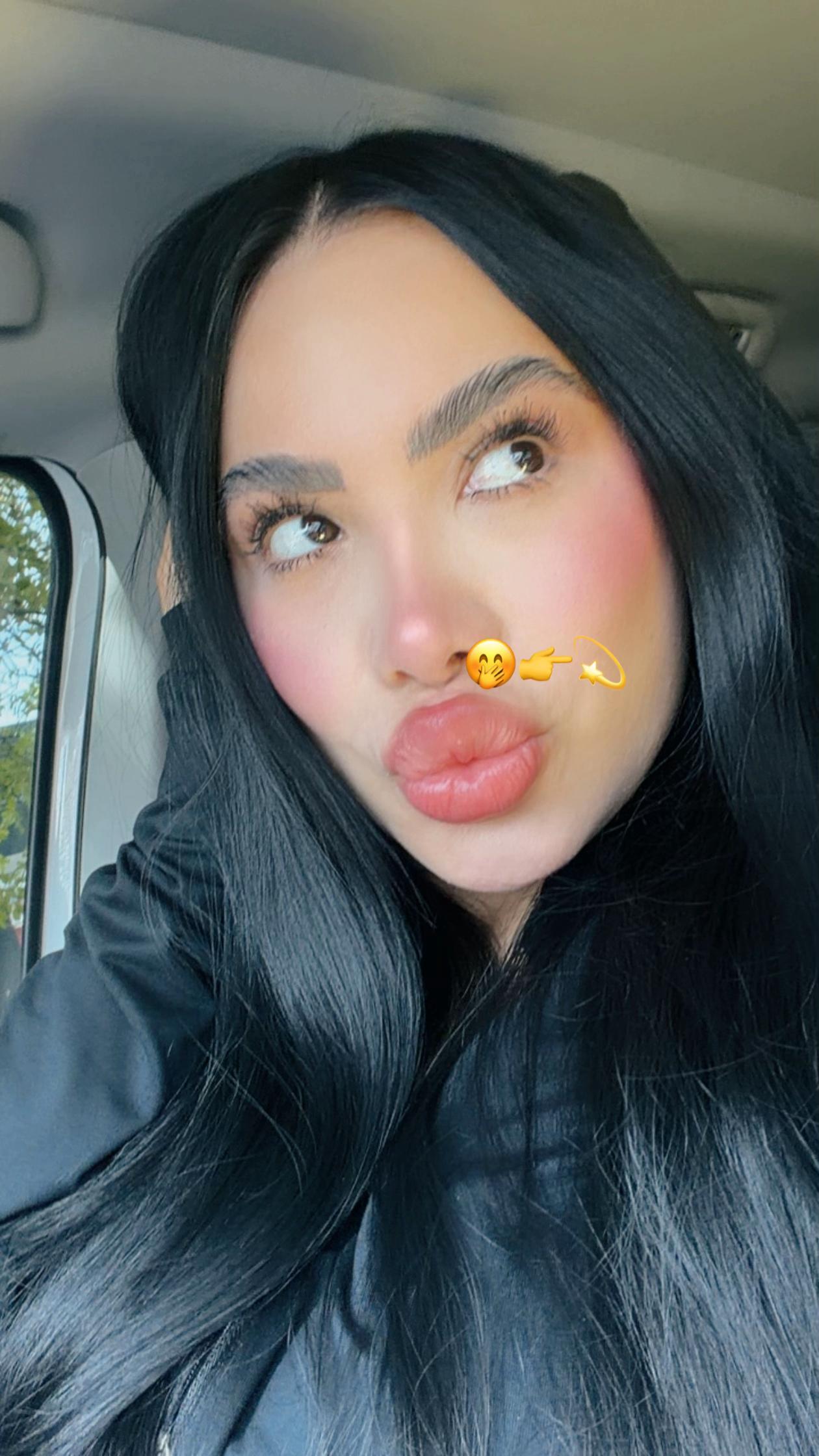 @Titi._🐝