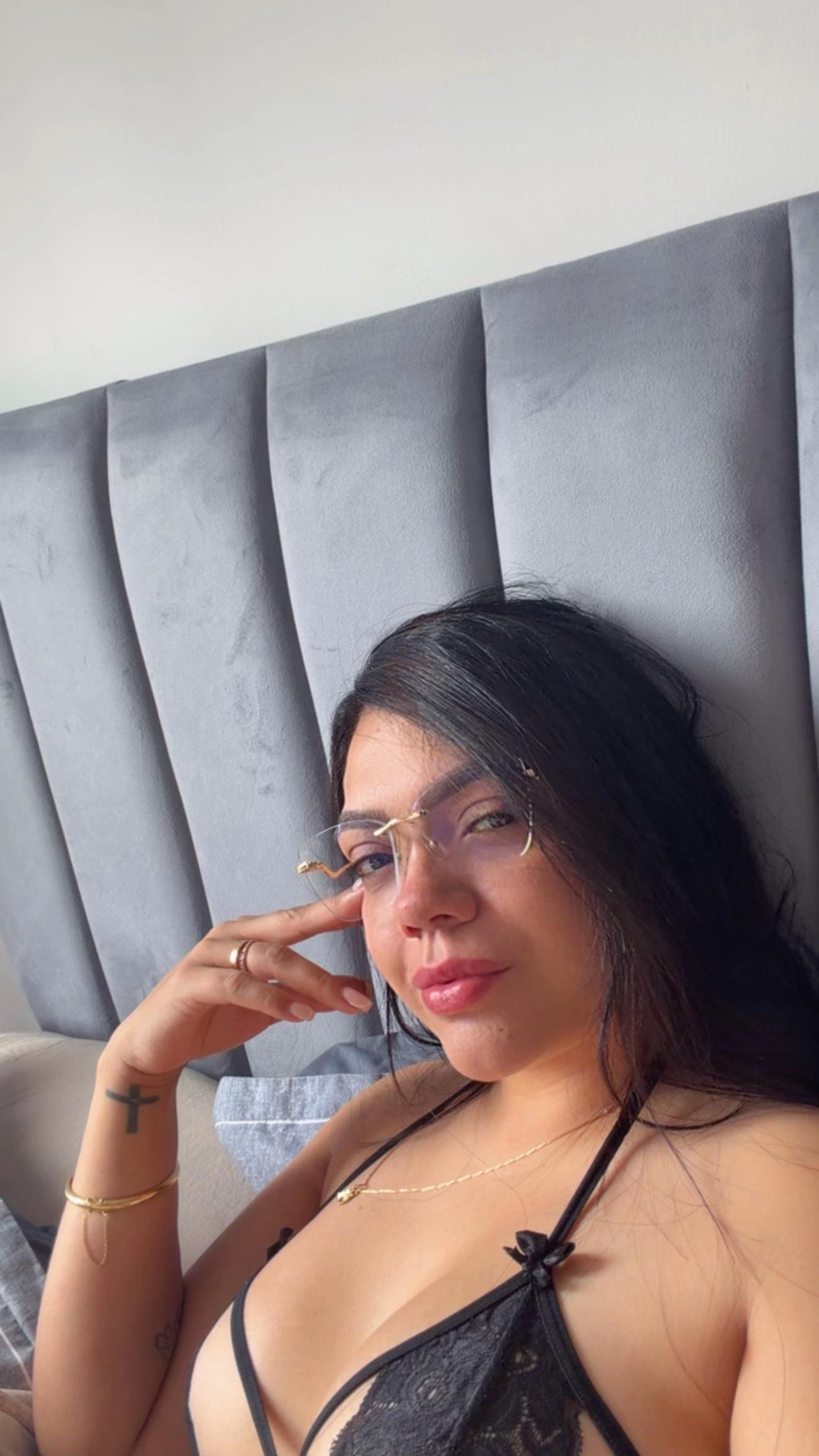 @Elena Henao.