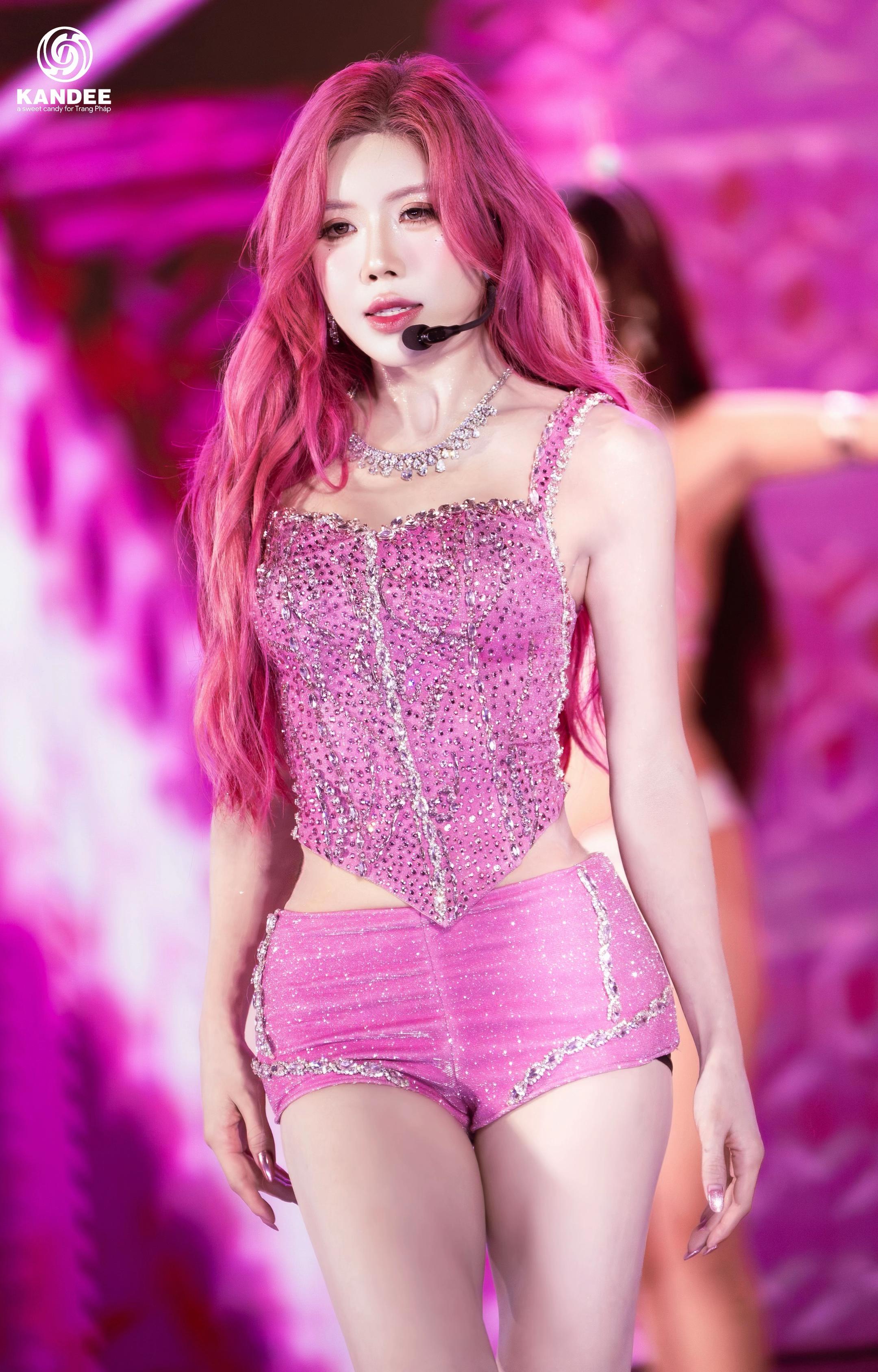 @𝐊𝐀𝐍𝐃𝐄𝐄 - FC TRANG PHÁP
