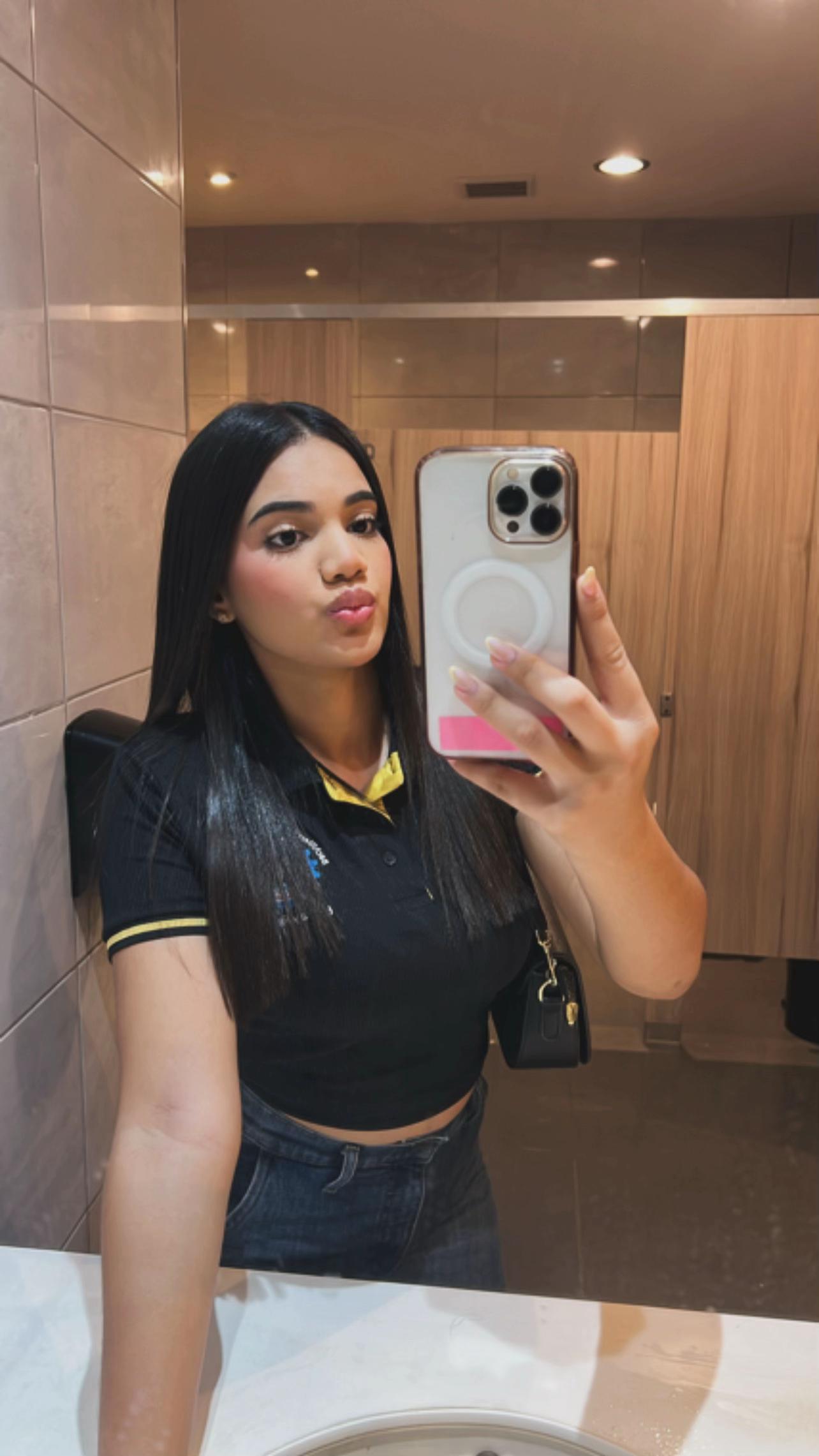 @️Daniela🤍
