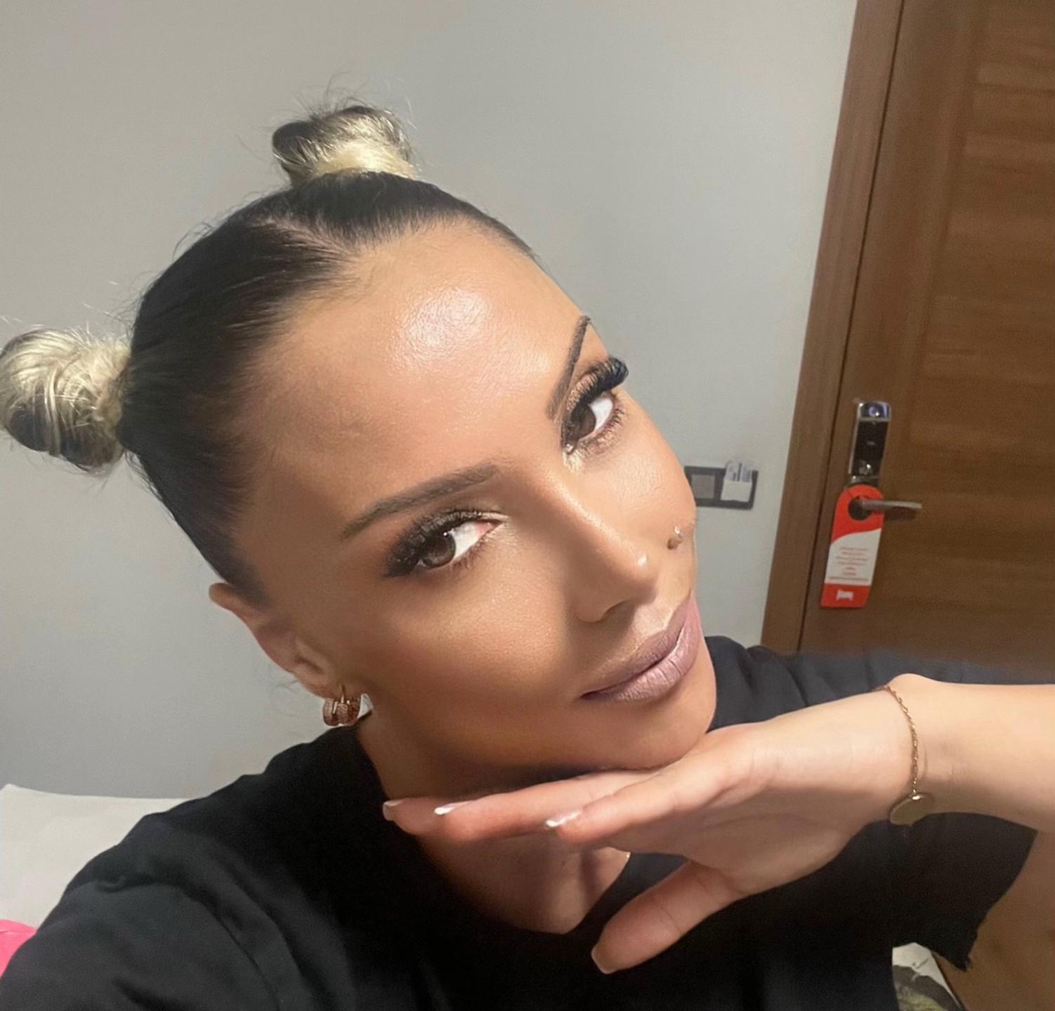 @Esen&ccedil;elikofficial