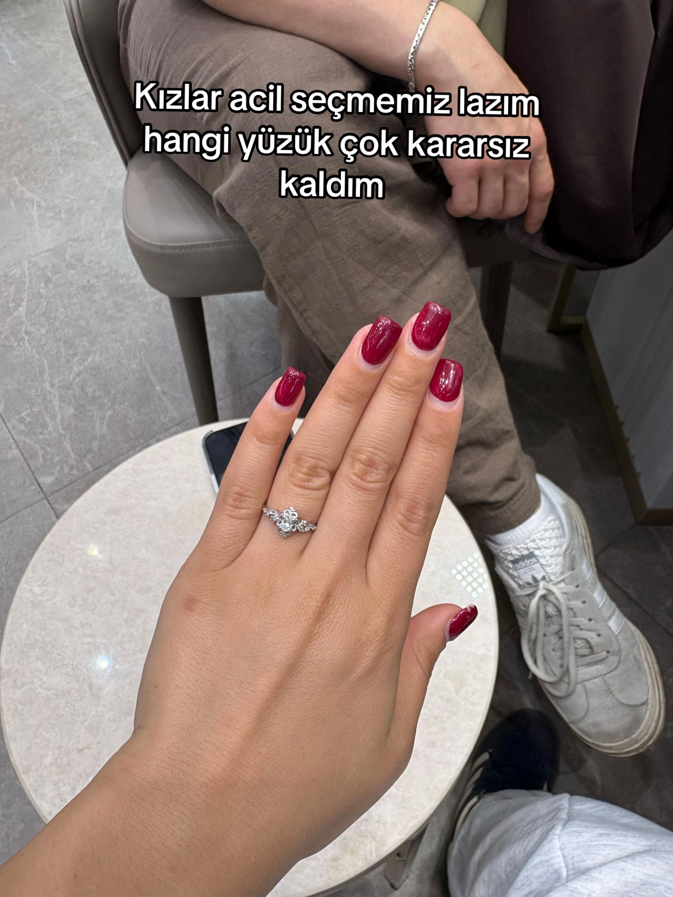 @Ebru Manay