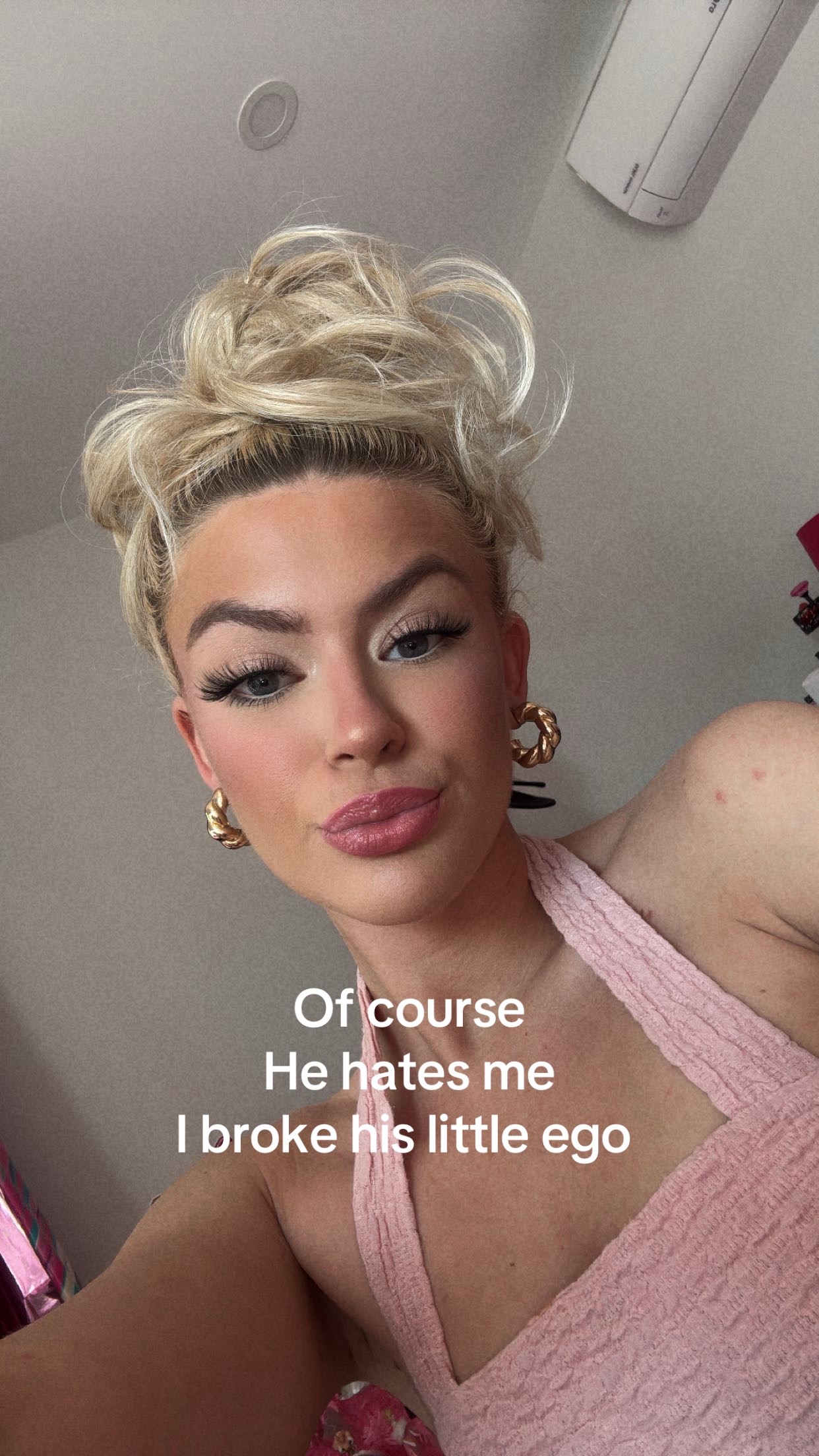 @Victoria Angelica