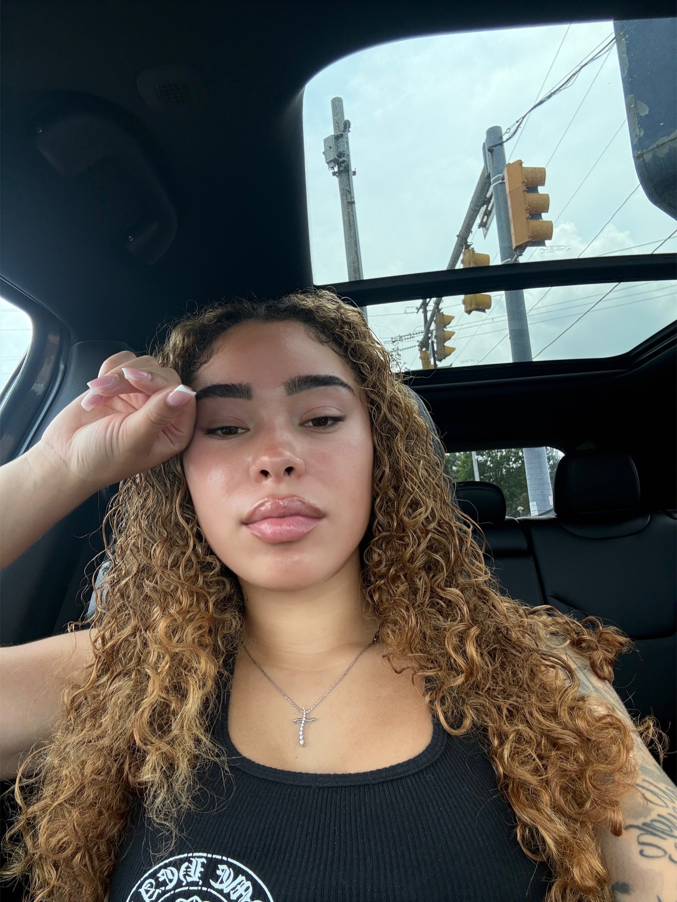 @Bella