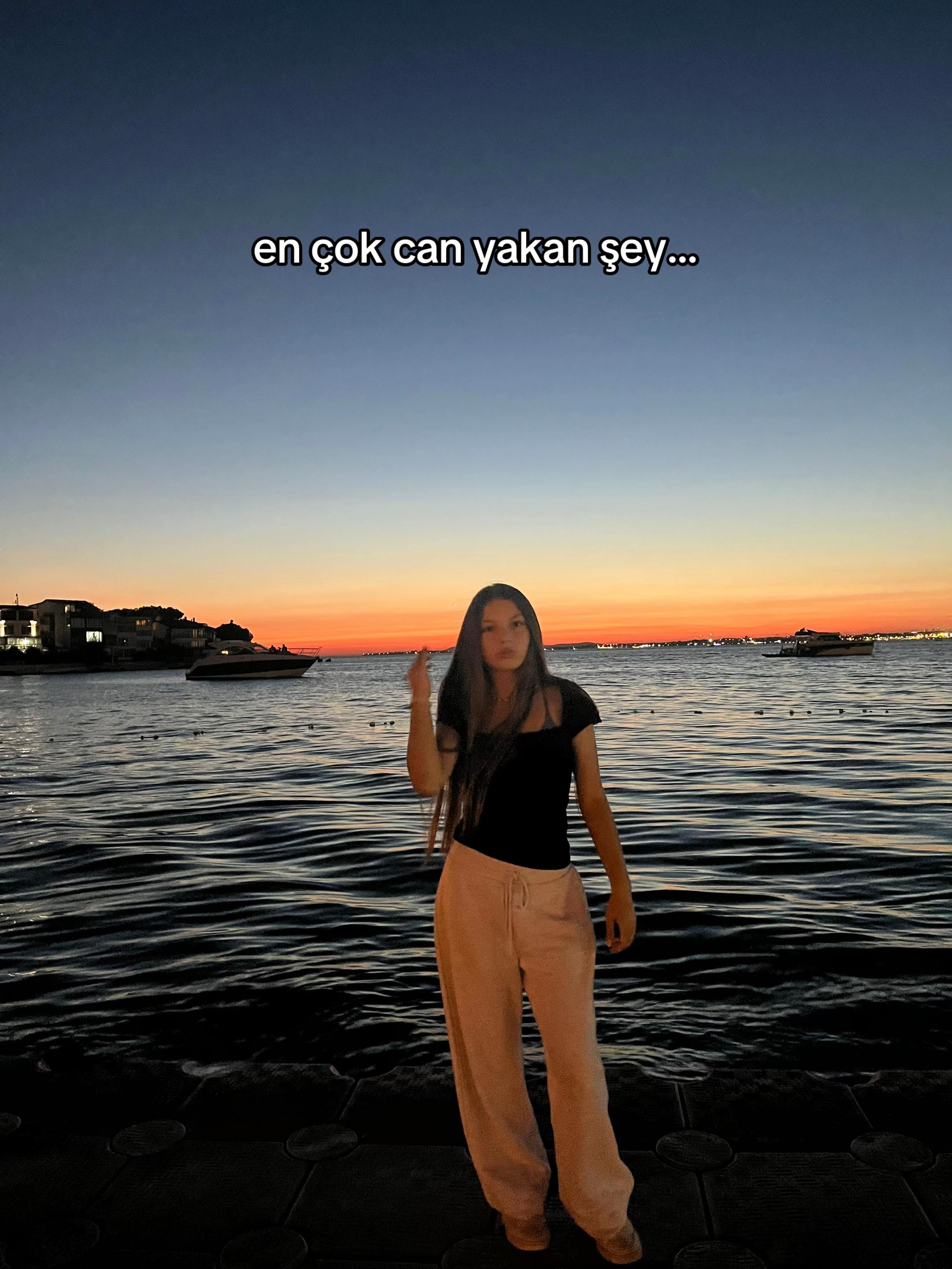 @azzyyagi