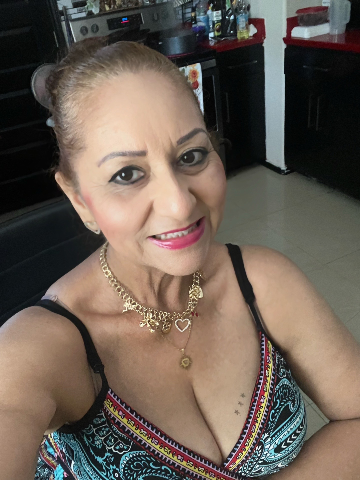 @elvia karime