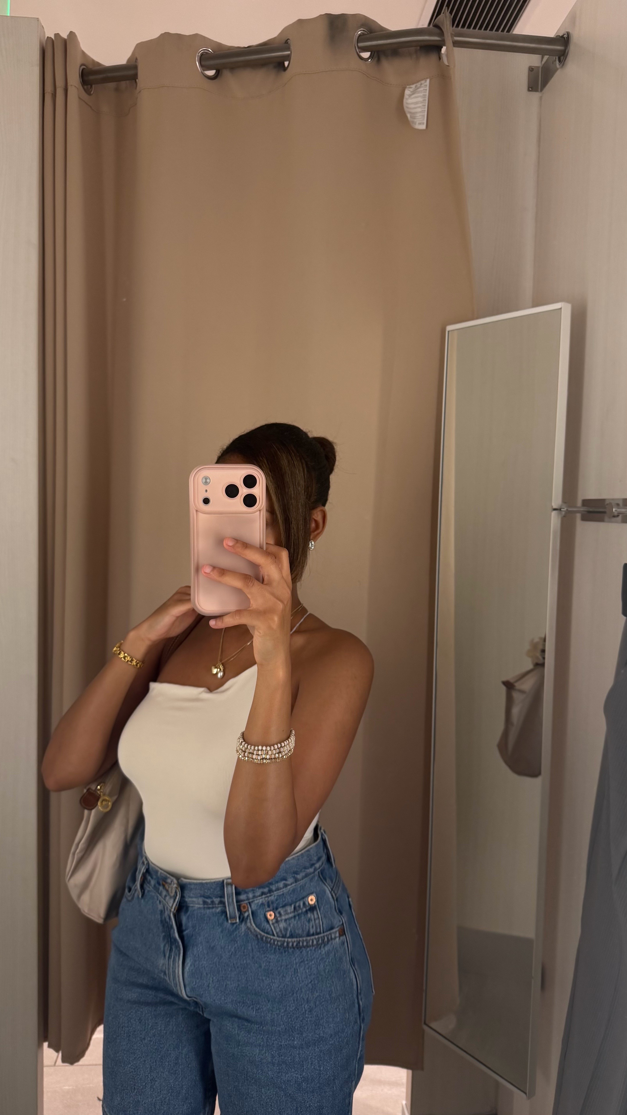 @leahaeal