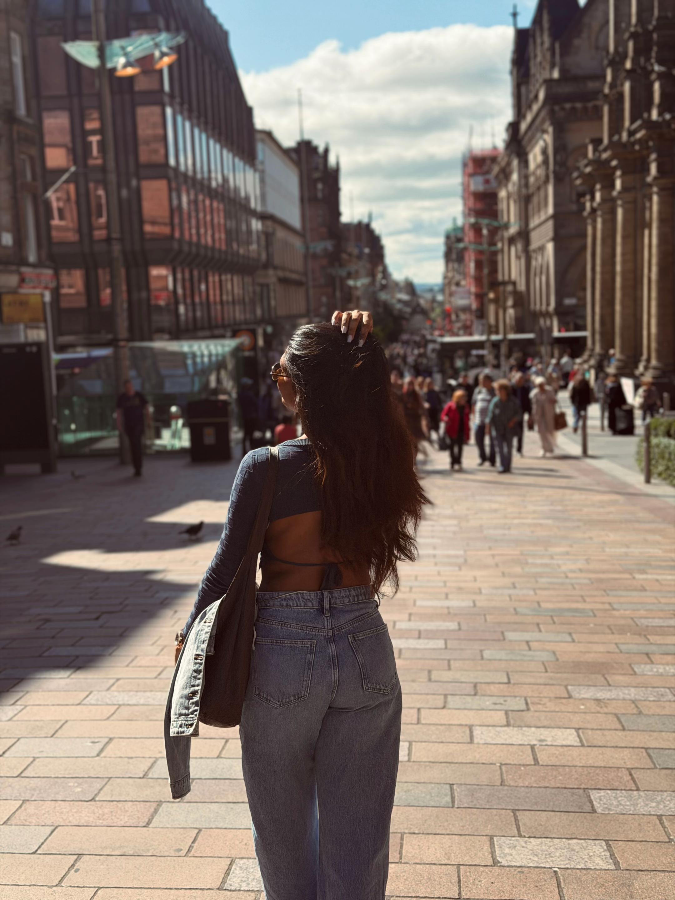 @𝐒𝐇𝐈𝐕𝐀𝐍𝐈 🐰