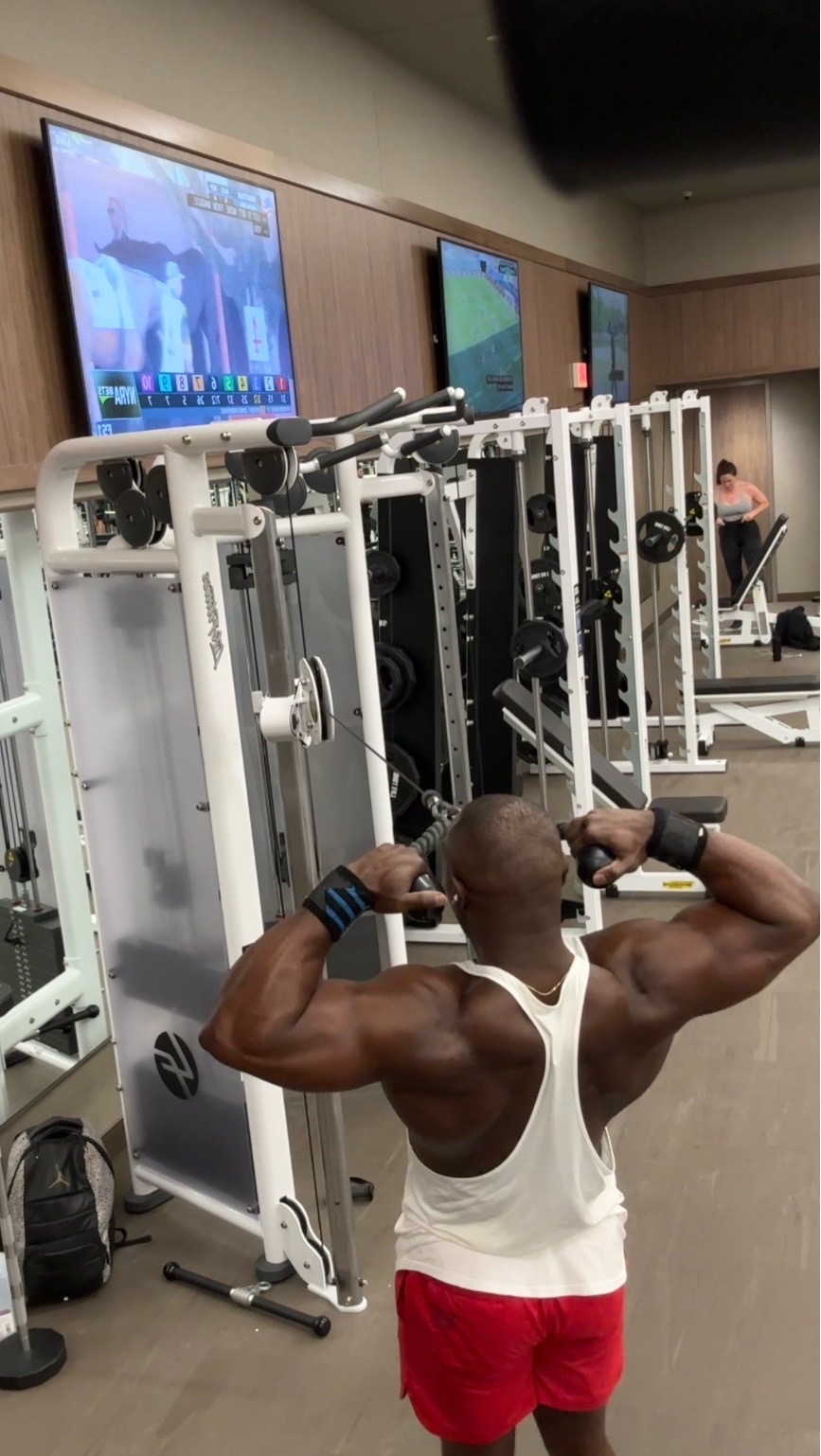 @Vie1bwoy