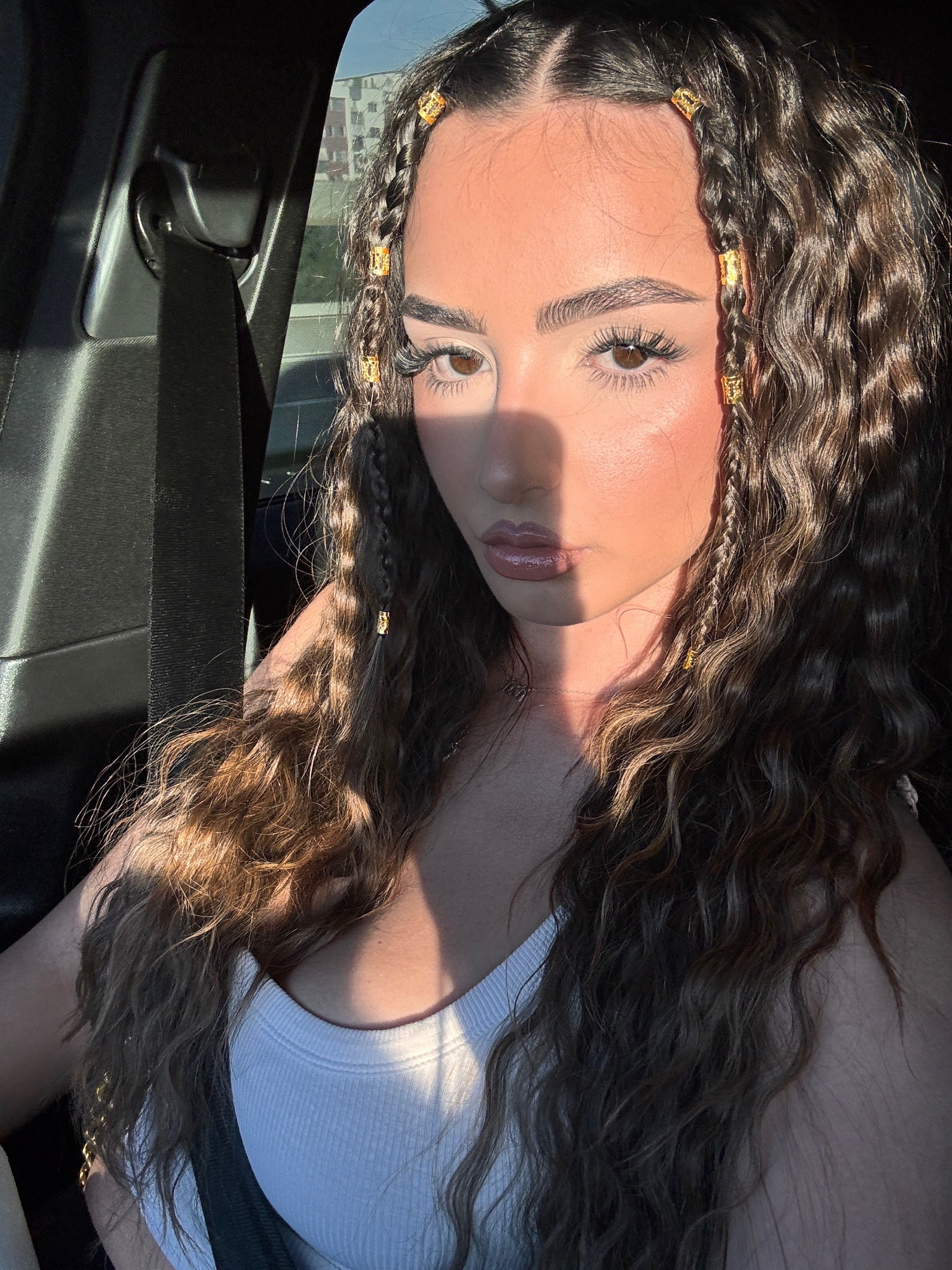 @️
