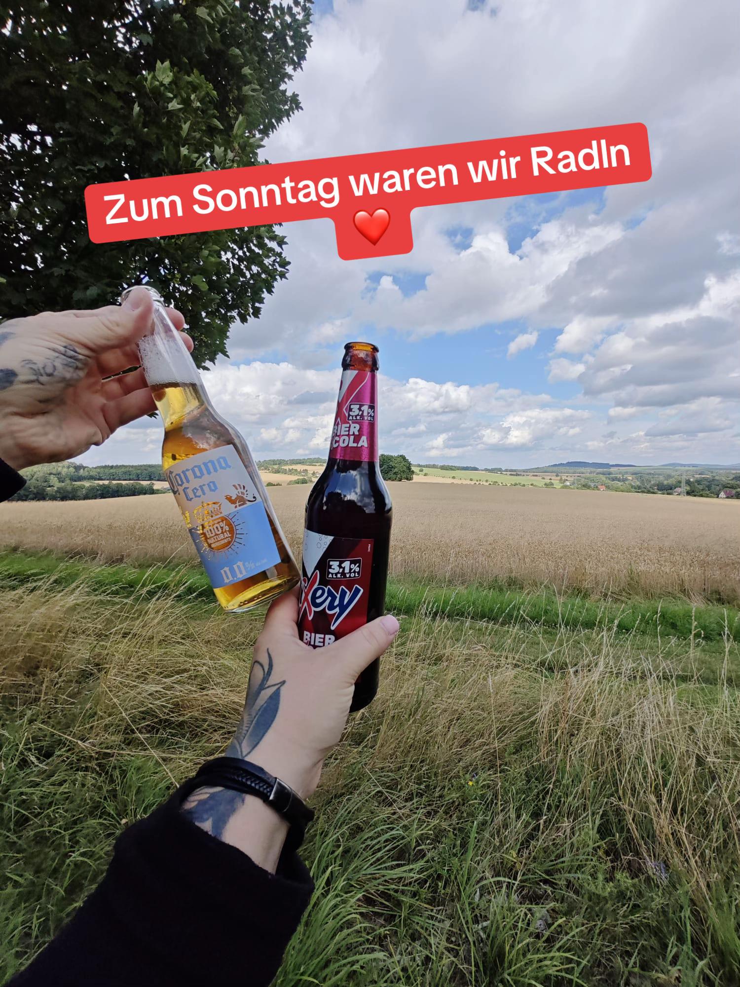 @🇩🇪CaPrI AuẞeR RaNd&BaNd🇸🇰