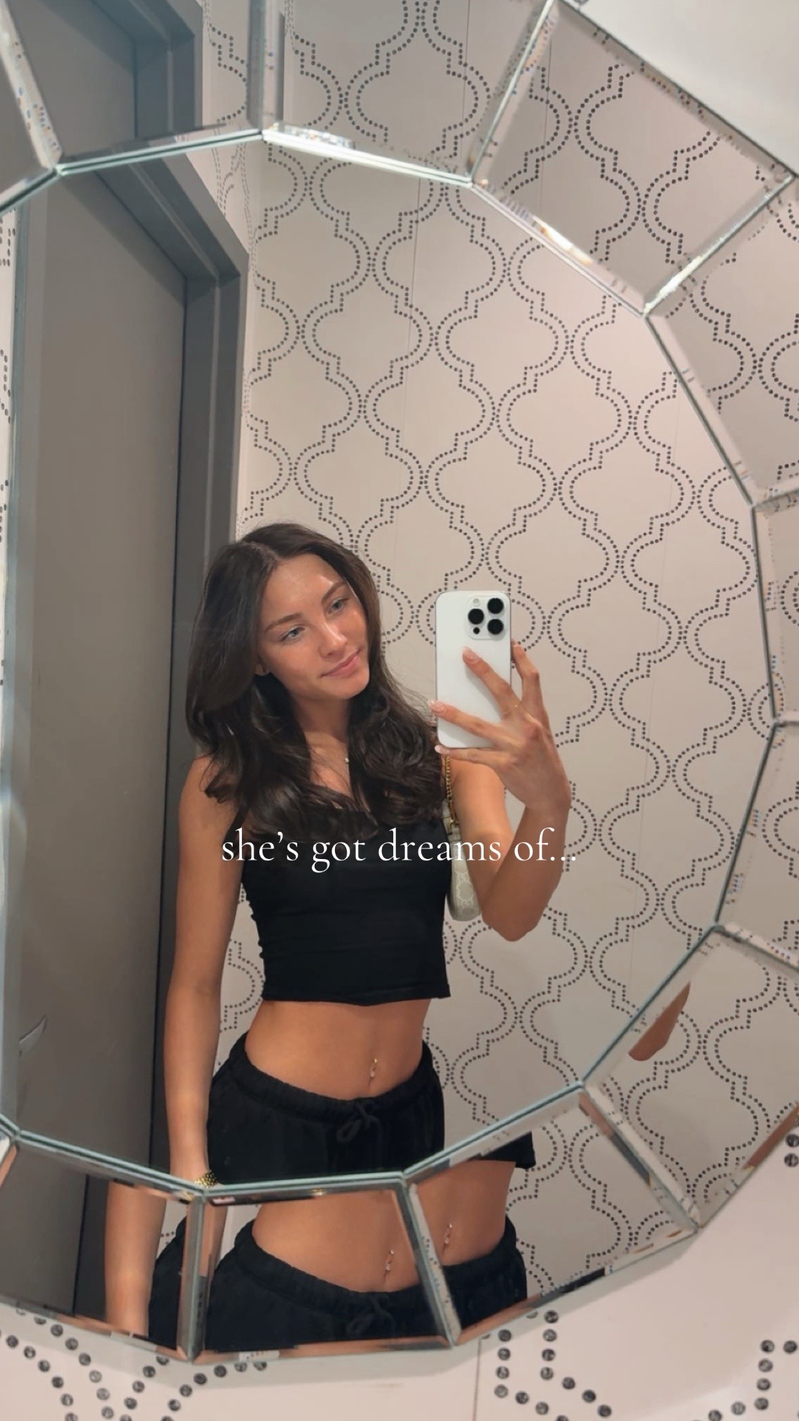 @LILY