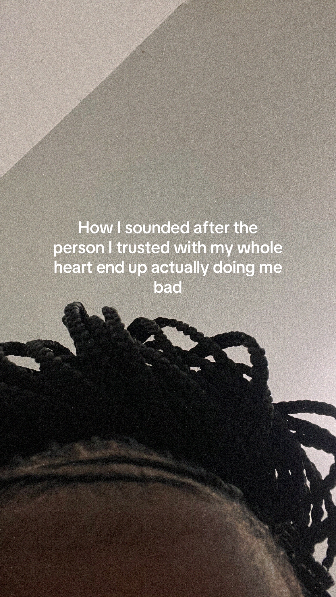 @￴